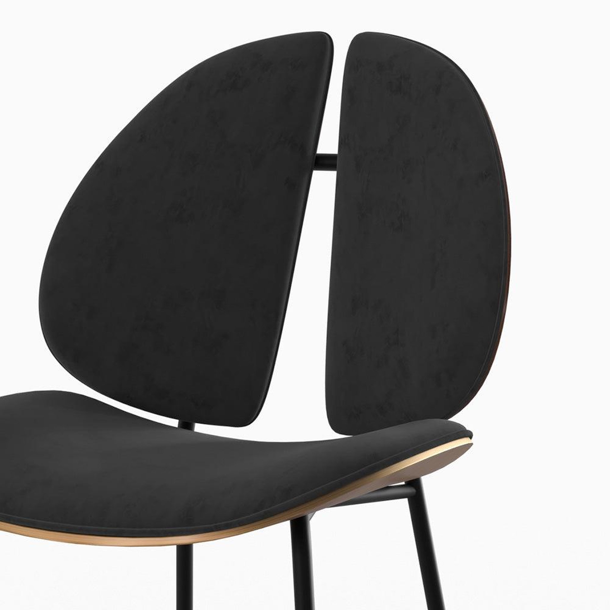 Voir la diapositive 5 : MAISON PAVANE Chaise en velours noir et bois de noyer-coccinelle