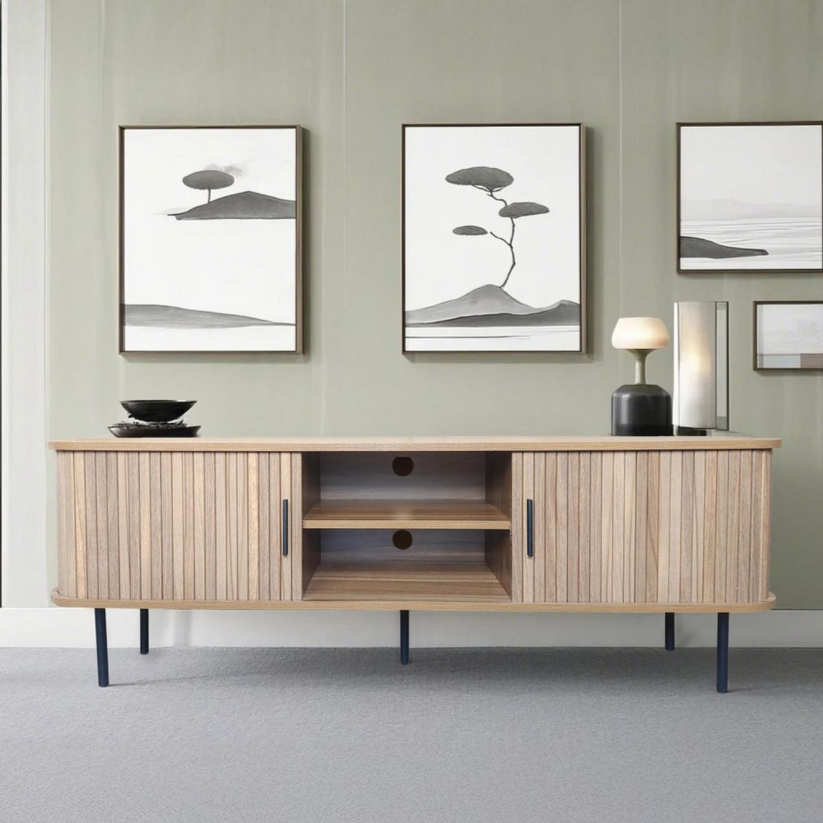 CONCEPT USINE Meuble TV en bois cannelé à portes coulissantes 140cm MANADO