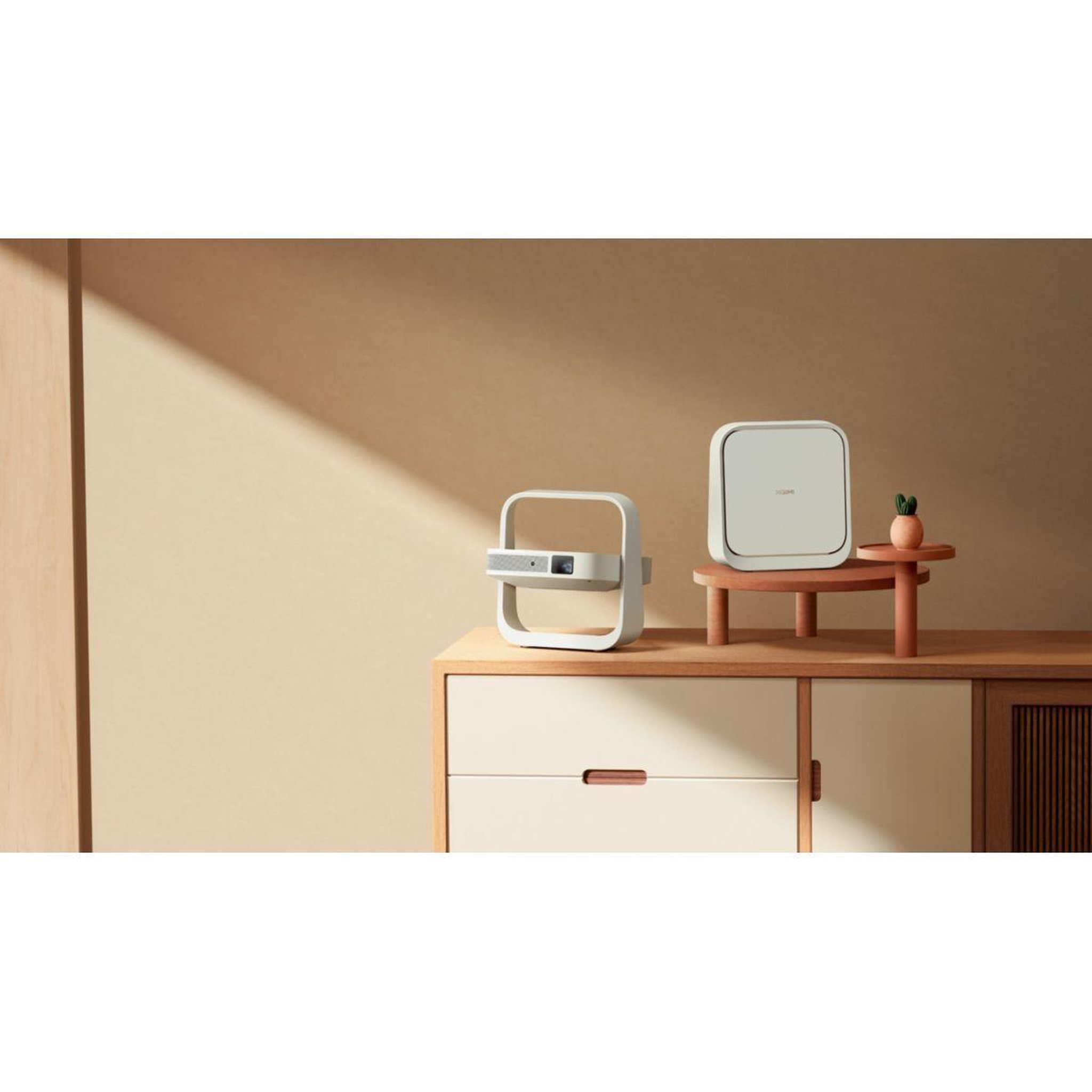 Voir la diapositive 4 : XGIMI Vidéoprojecteur portable elfin flip plus