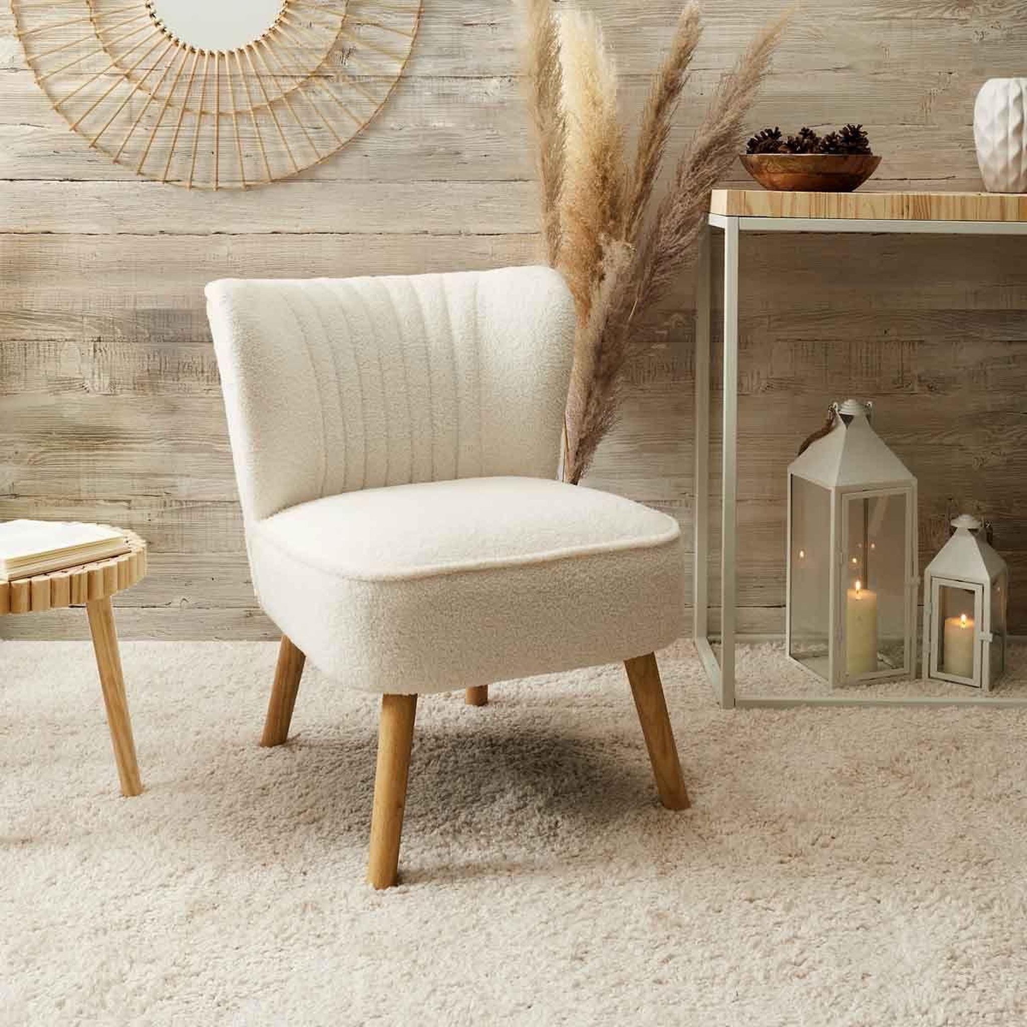 Voir la diapositive 6 : The Home Deco Factory Fauteuil scandinave design  erika  72cm blanc