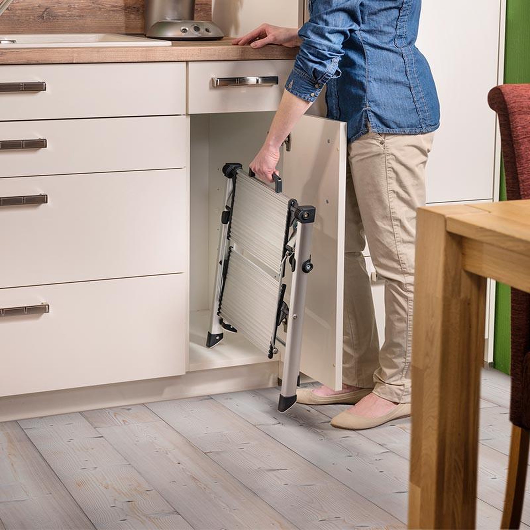Voir la diapositive 4 : HAILO Marche pied 2 marches pliable antidérapant en aluminium hailo mini comfort