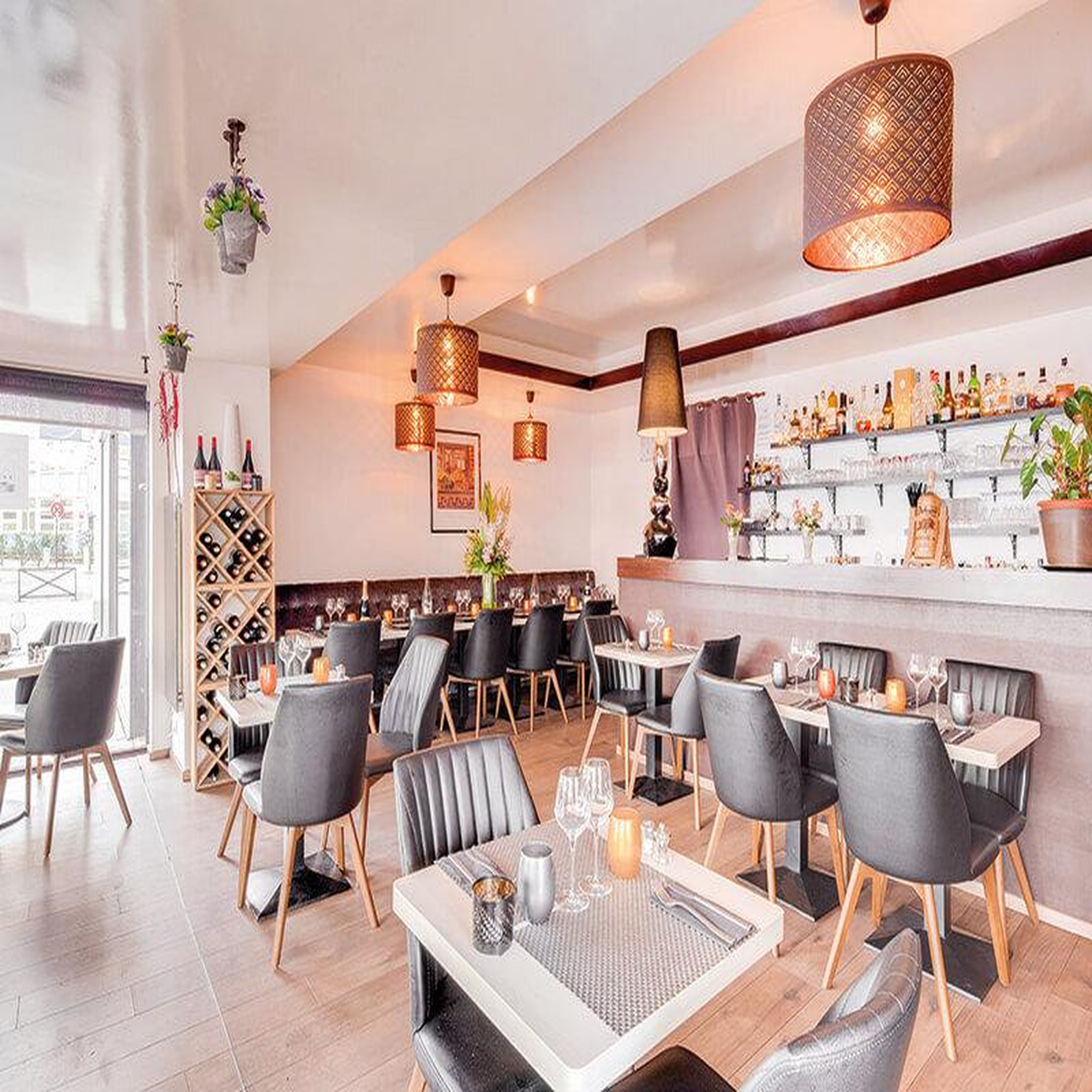 Voir la diapositive 2 : Smartbox Dîner romantique à paris - coffret cadeau gastronomie