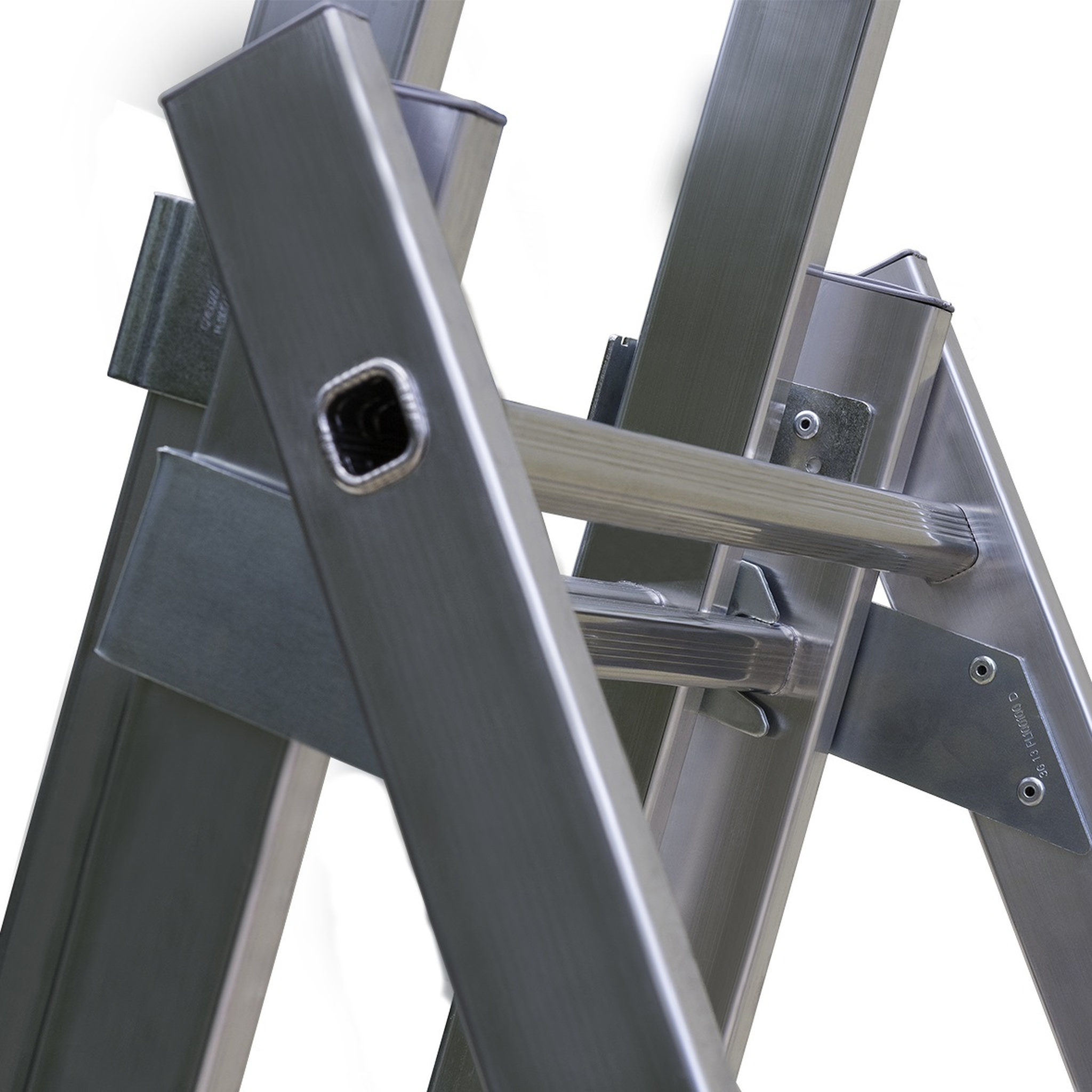 Voir la diapositive 6 : CENTAURE Echelle transformable 3 plans KET3 2m30/4m85