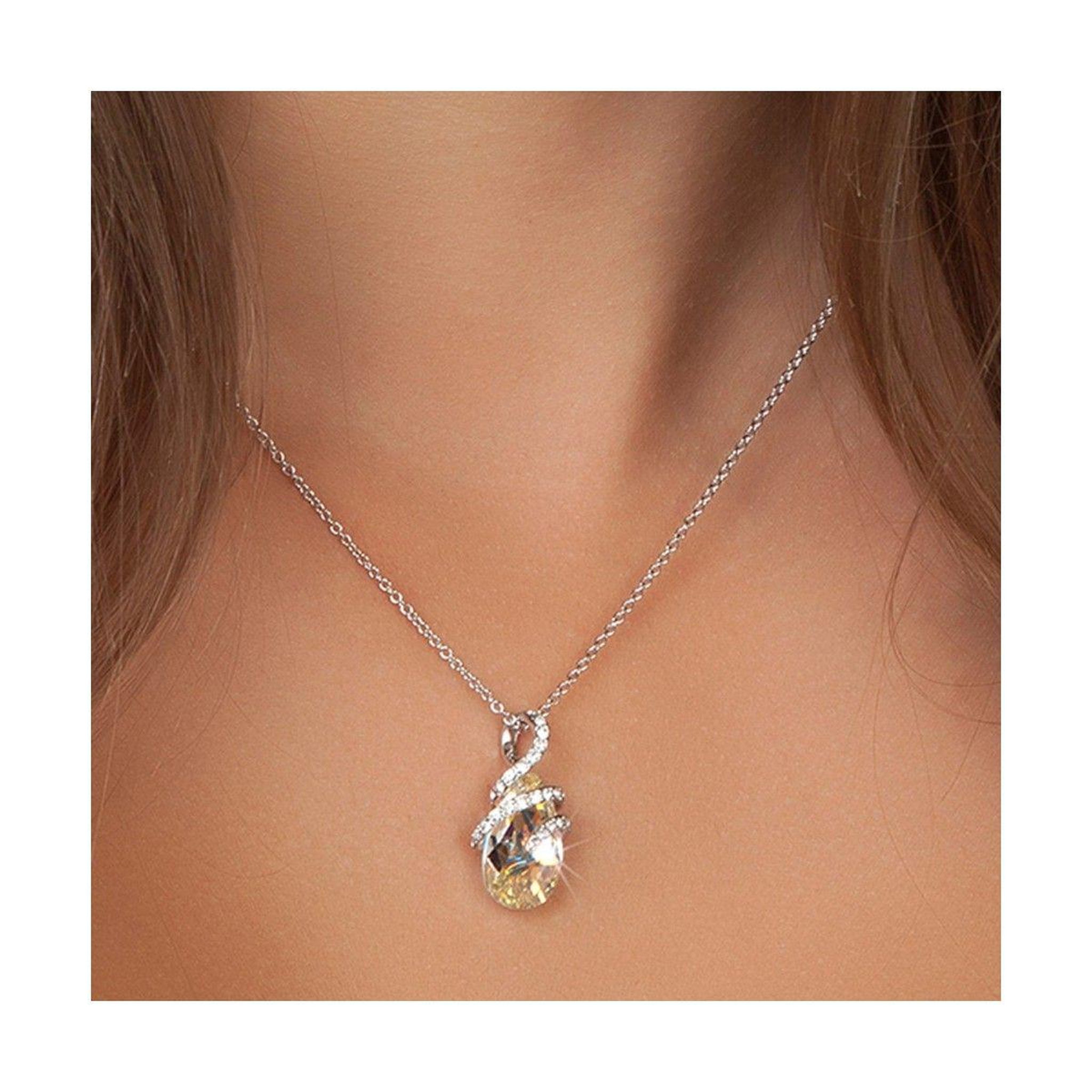 Voir la diapositive 2 : SC CRYSTAL Collier SC Crystal orné de Cristaux scintillants