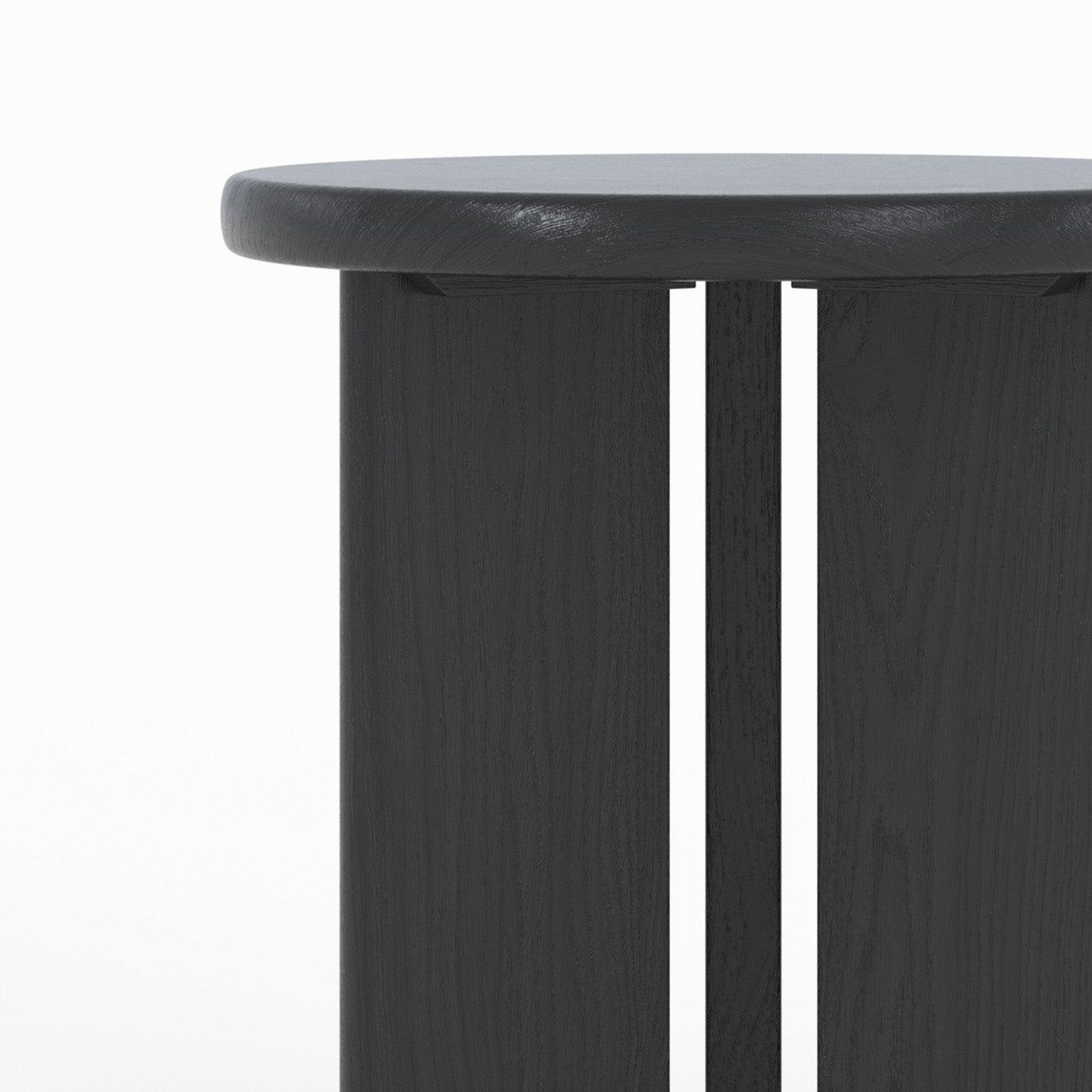 Voir la diapositive 3 : MAISON PAVANE Table d'appoint ronde en bois noir d40 cm-néa