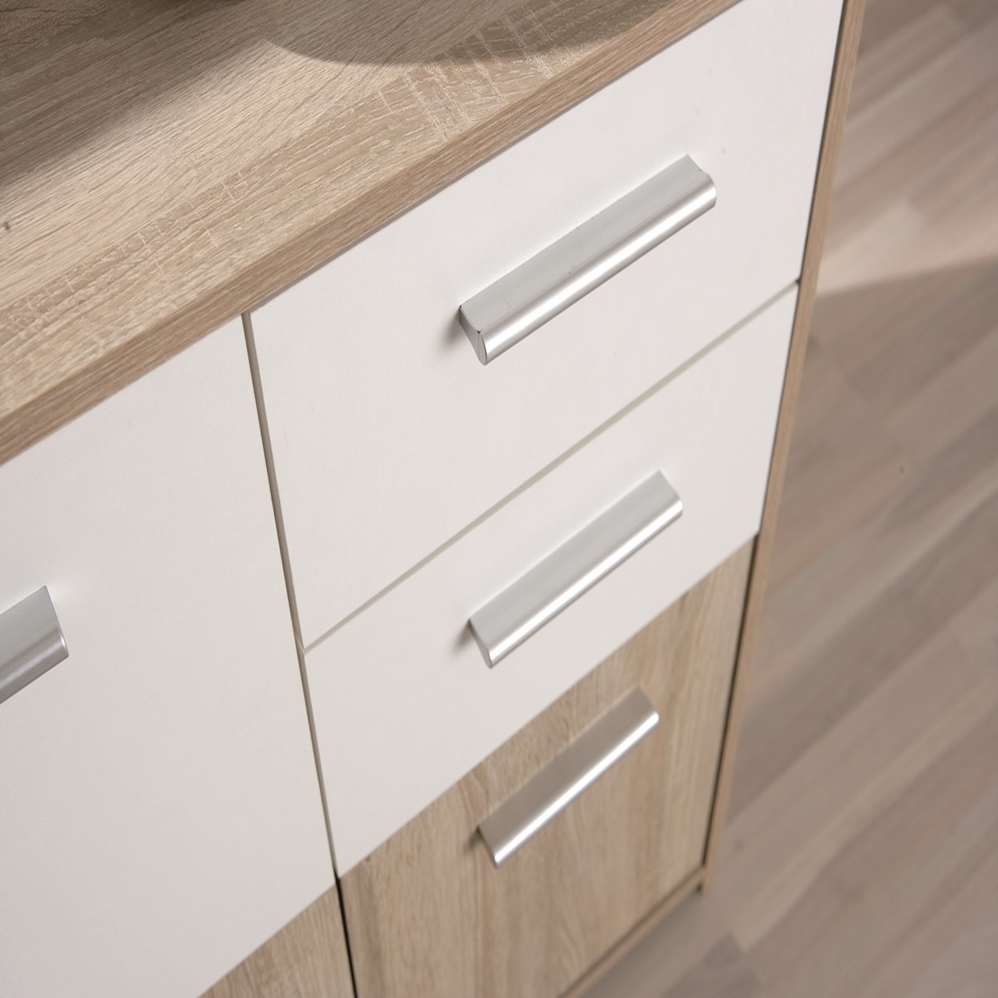 Voir la diapositive 3 : Commode 3 portes - 2 tiroirs KENDO
