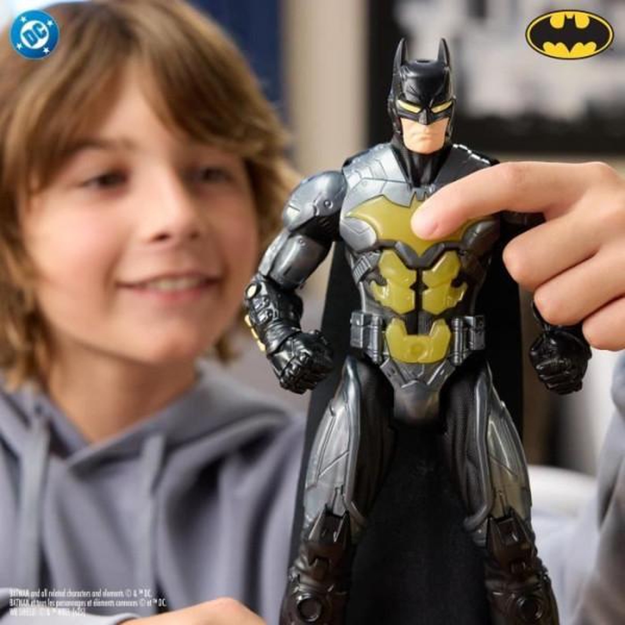 Voir la diapositive 2 : Batman Batman Furtif - Figurine Deluxe - Batman