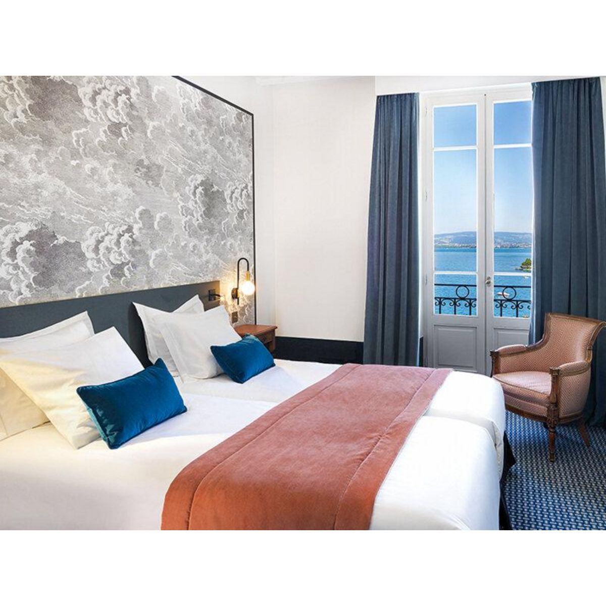 Smartbox Coffret cadeau Saint-Valentin : un séjour romantique au bord des plus beaux lacs de France - Coffret Cadeau Séjour