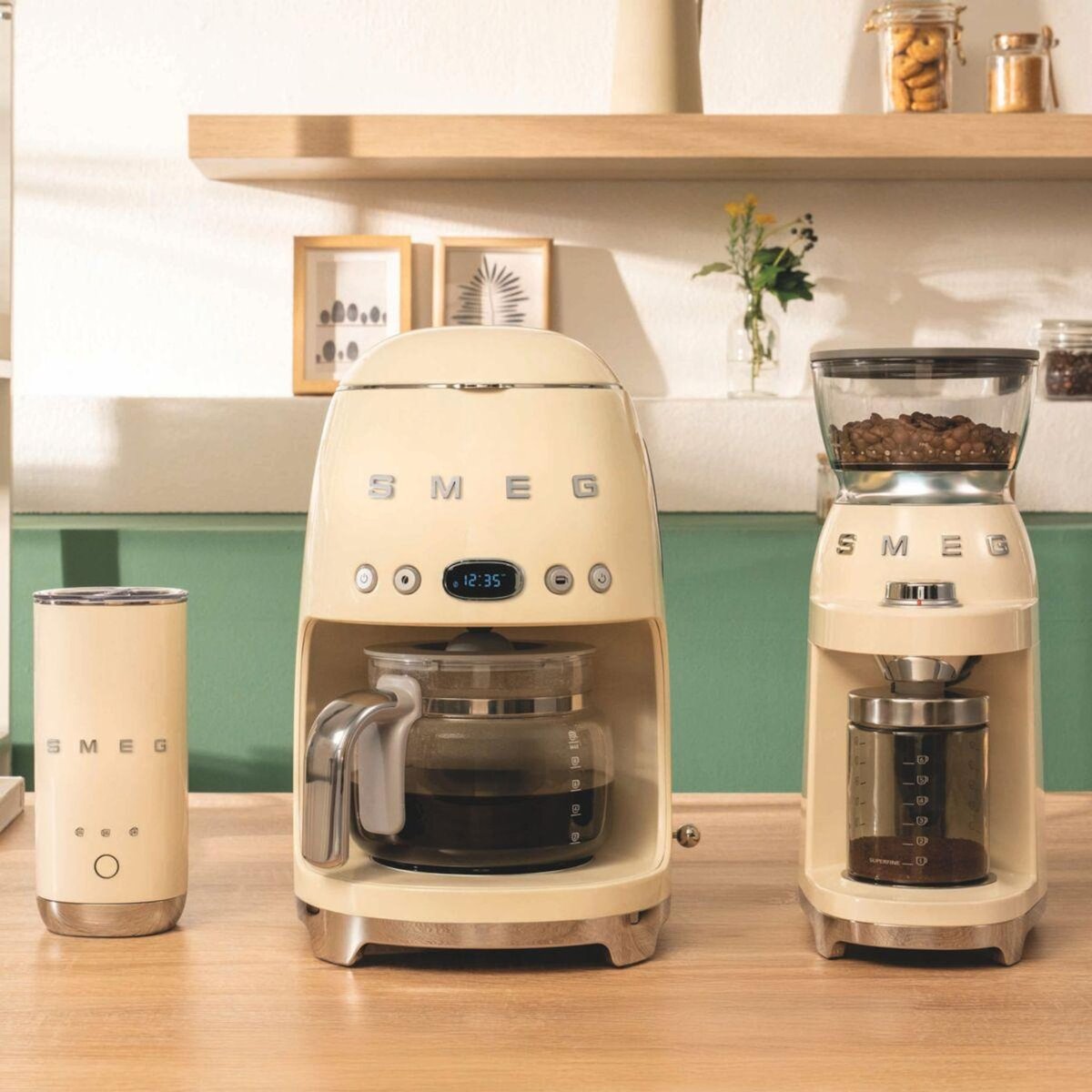 SMEG Mousseur à lait crème années 50 MFF02CREU