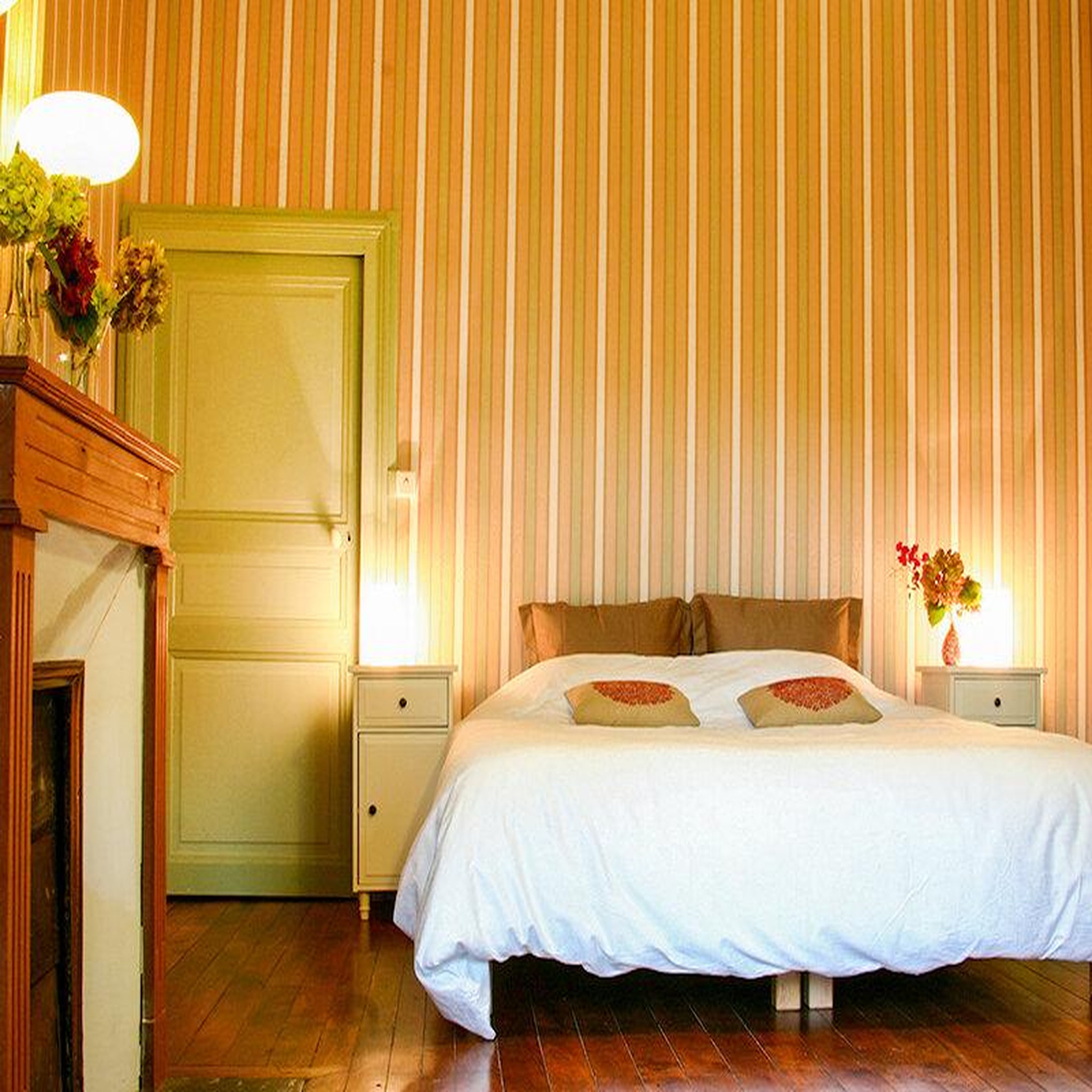 Voir la diapositive 2 : Smartbox 2 jours dans un château avec dîner et vin près de vichy - coffret cadeau séjour