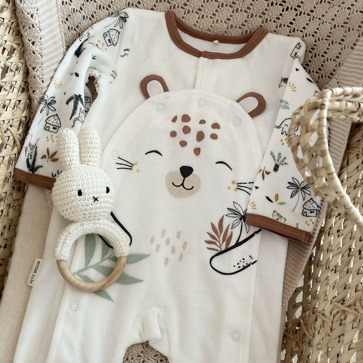 Petit Béguin Pyjama bébé en velours ouverture pont Yao