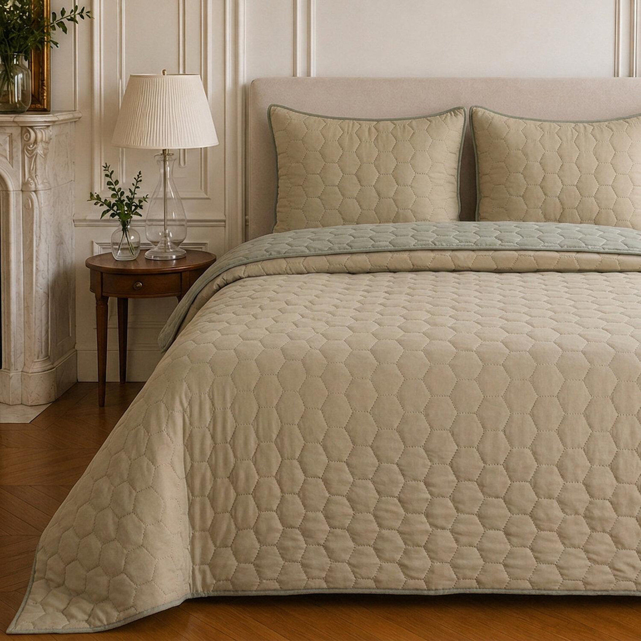 Voir la diapositive 3 : Home collection Couvre-lit matelassé réversible