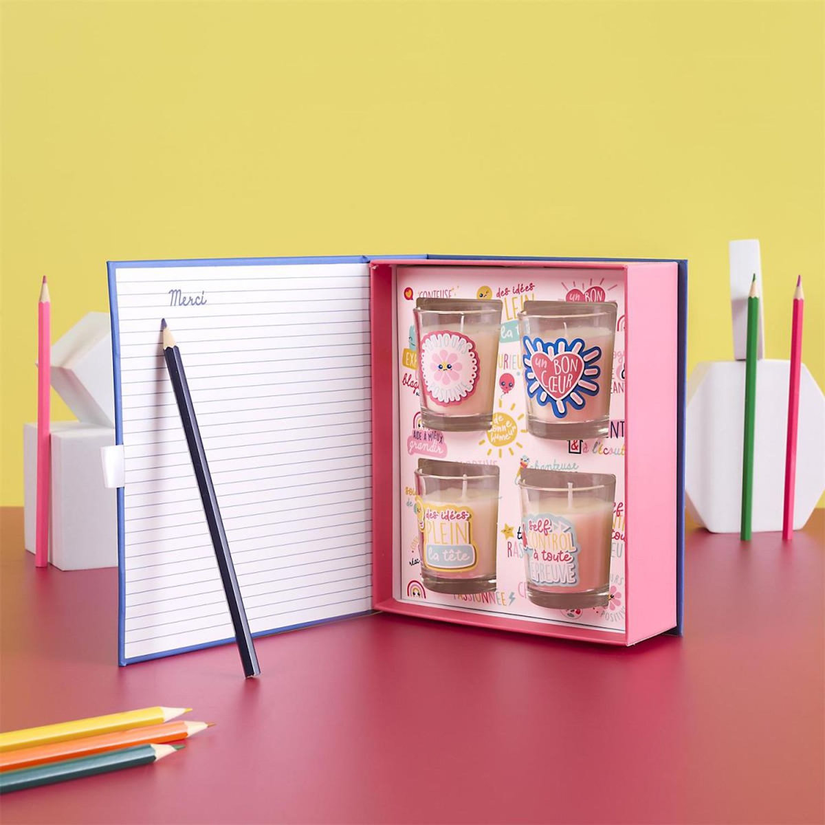 Paris Prix Coffret 4 Bougies Parfumées  Merci  18cm Fleur de Coton