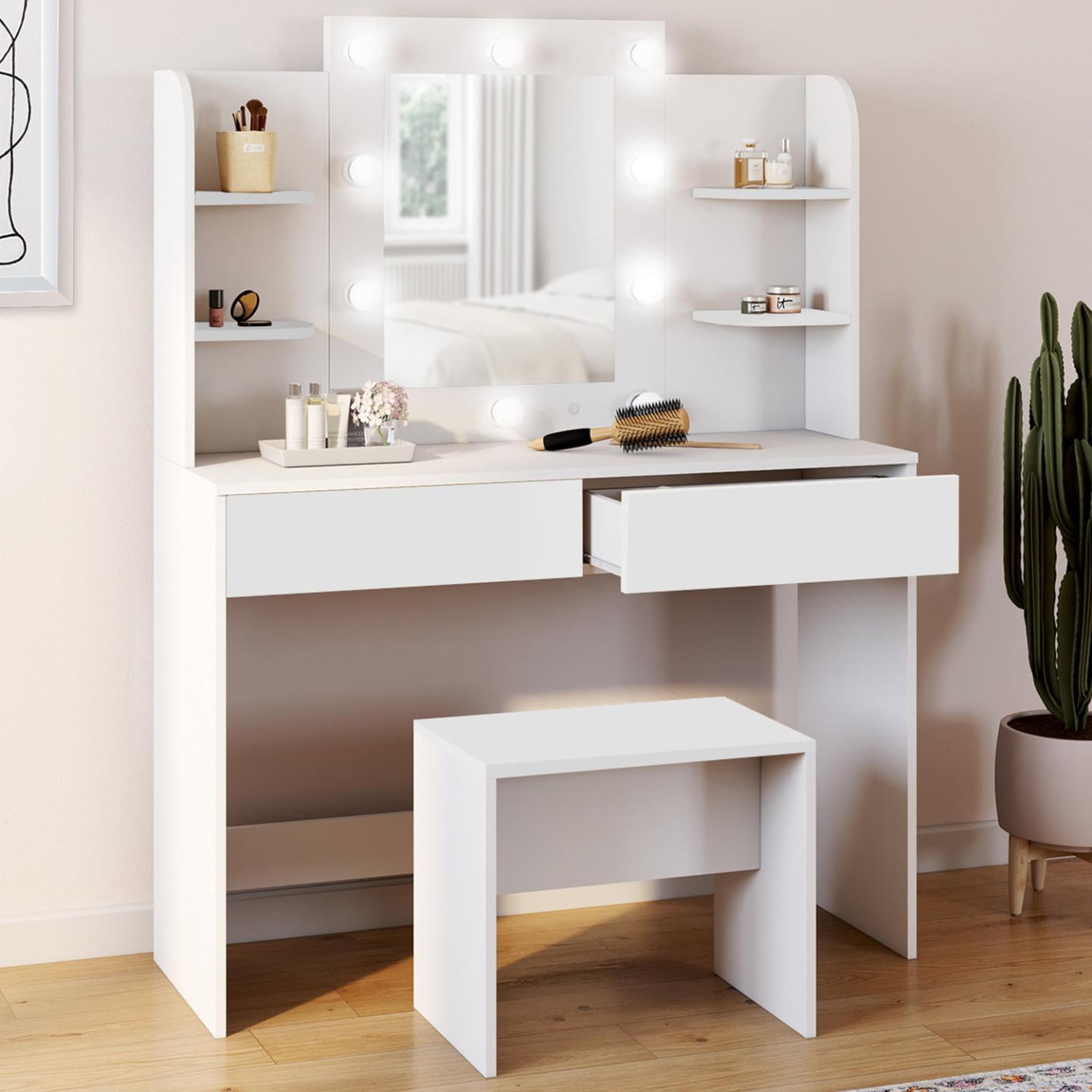 Voir la diapositive 2 : ID MARKET Coiffeuse zelia blanche table de maquillage 4 étagères, miroir led et tabouret
