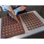 Voir la diapositive 4 : Smartbox Ballotin de 24 chocolats artisanaux à déguster à la maison - Coffret Cadeau Gastronomie