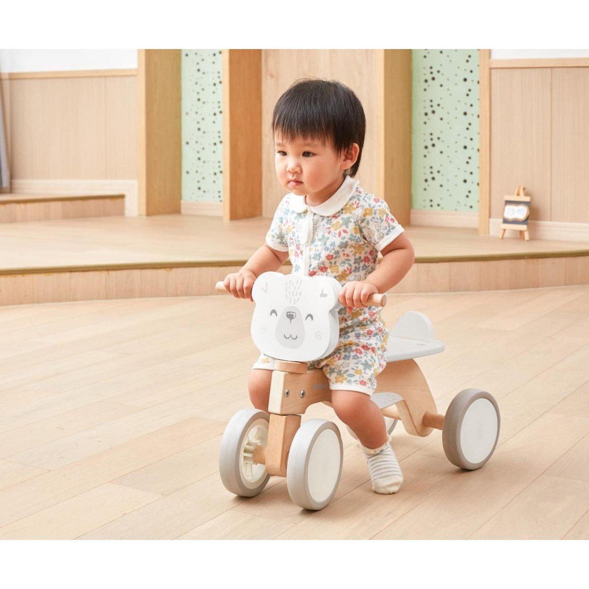 Voir la diapositive 4 : VIGA Tricycle en bois  44239 polarb - ours polaire
