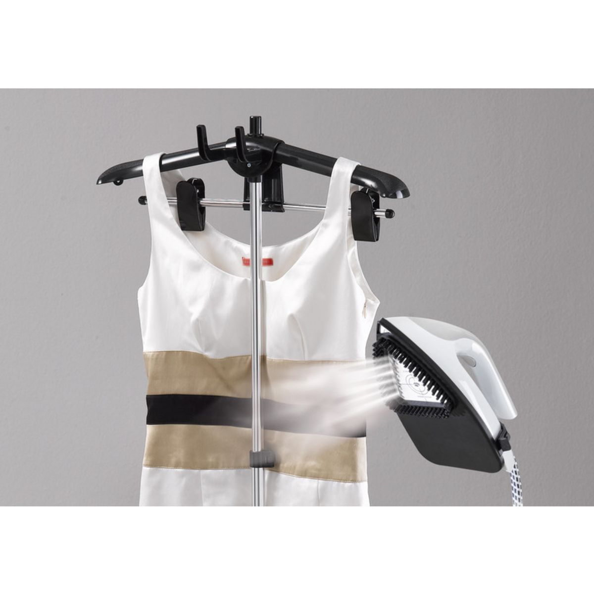 DOMENA Defroisseur Vertical Dressy Centrale vapeur mobile