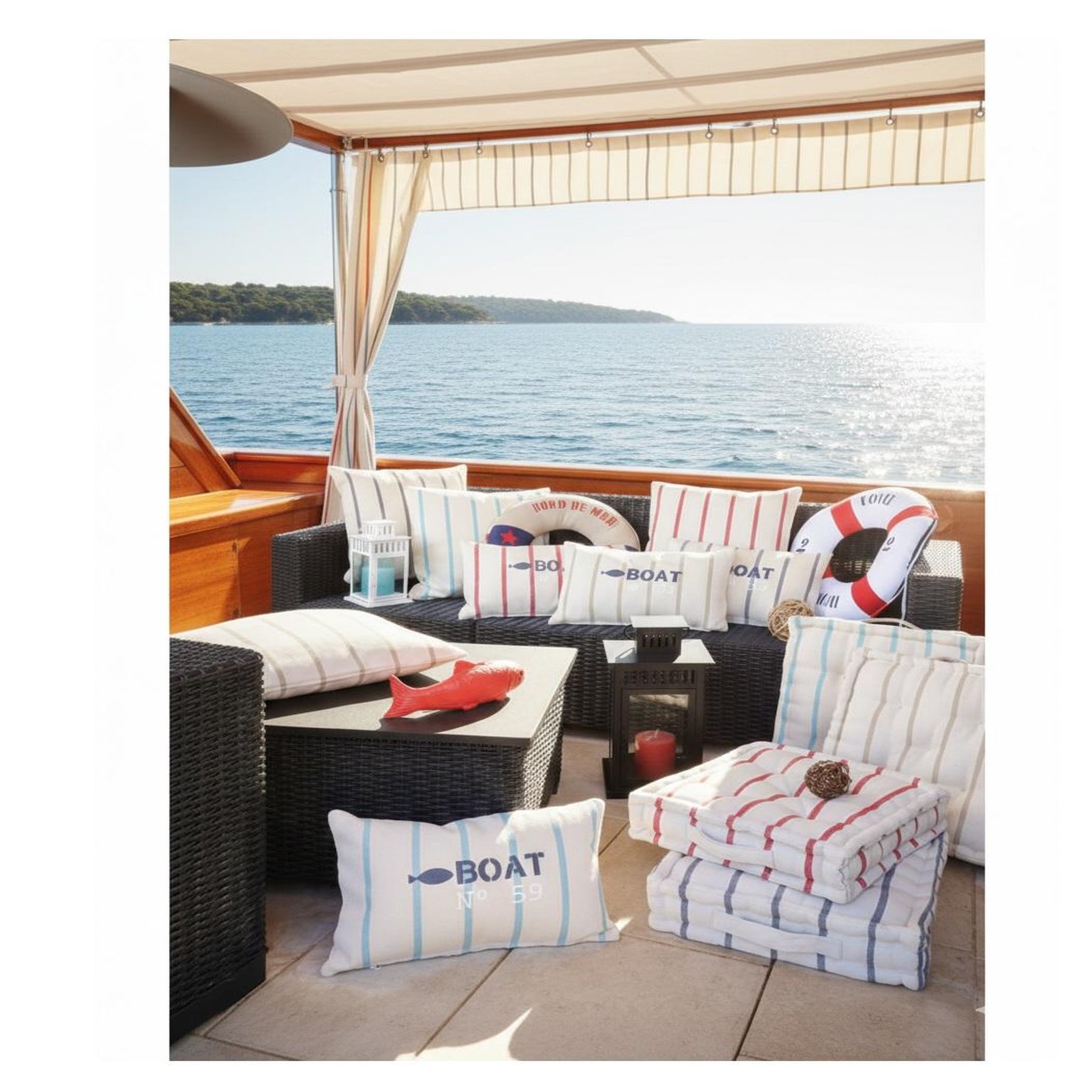 Voir la diapositive 3 : Eden Coussin de sol st tropez design et moderne