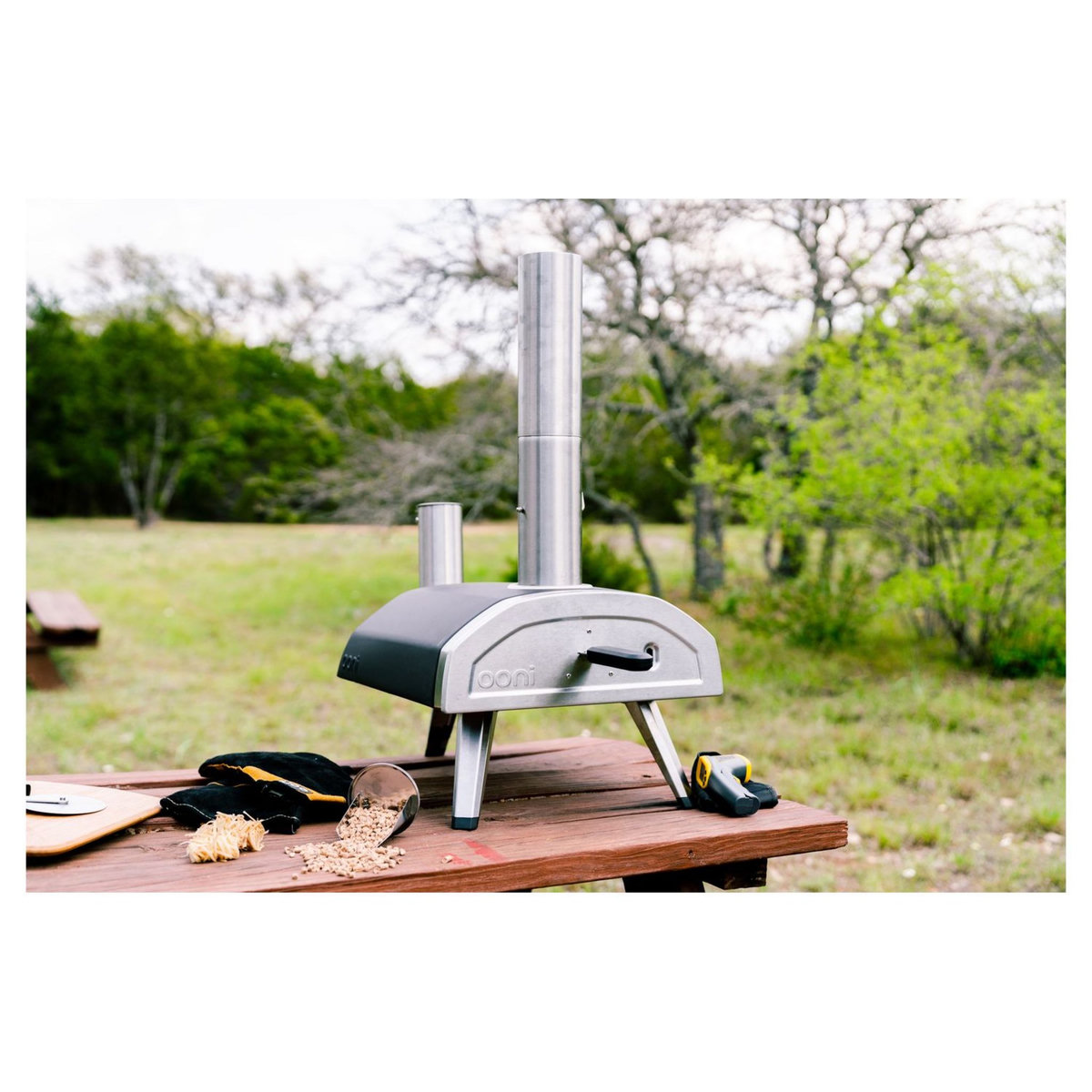 OONI Four à pizza à pellets FYRA