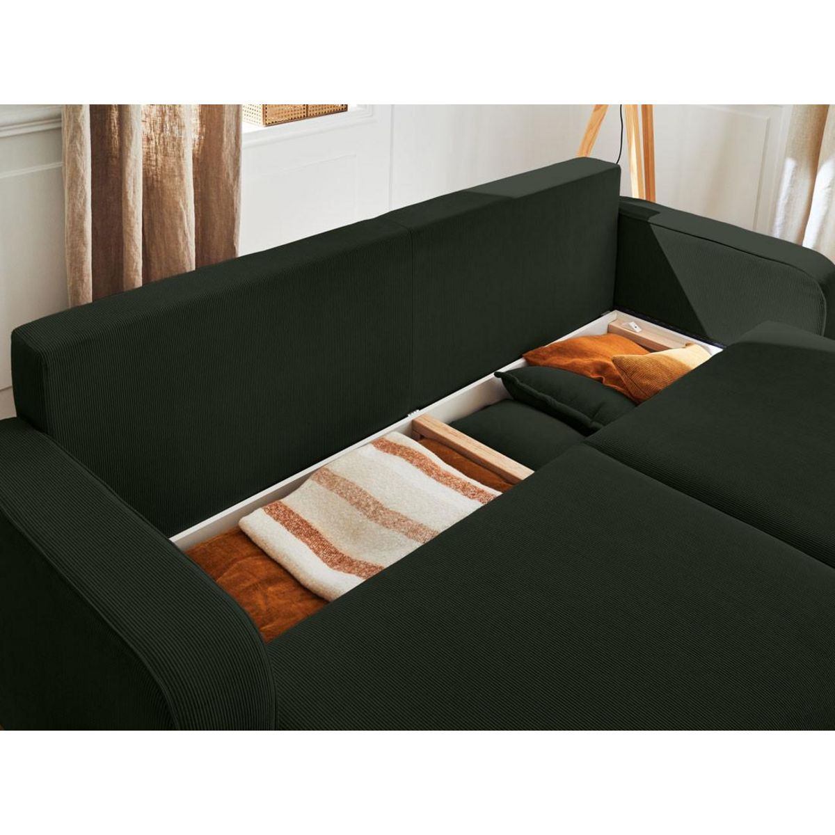 LISA DESIGN Albane - canapé 3 places - convertible avec coffre - en velours côtelé