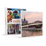 Voir la diapositive 1 : Smartbox Découverte de Paris lors d'un dîner croisière Excellence sur la Seine pour 1 adulte - Coffret Cadeau Gastronomie
