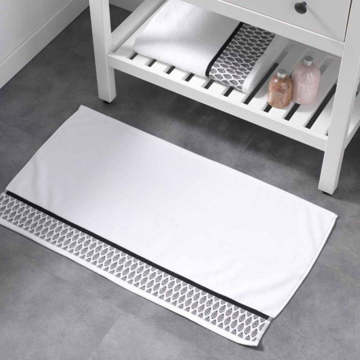 Paris Prix Tapis de Bain Imprimé  Botanica  50x85cm Blanc