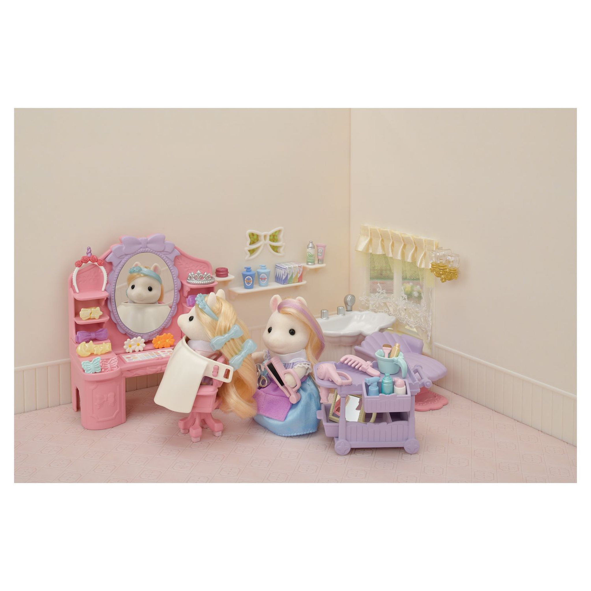 Voir la diapositive 6 : Epoch d'Enfance 5644 La maman poney et son kit de coiffure - Sylvanian Families