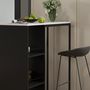 Voir la diapositive 5 : HOMCOM Table de bar design contemporain - table haute 3 niches avec range-bouteilles - acier panneaux noir aspect marbre blanc