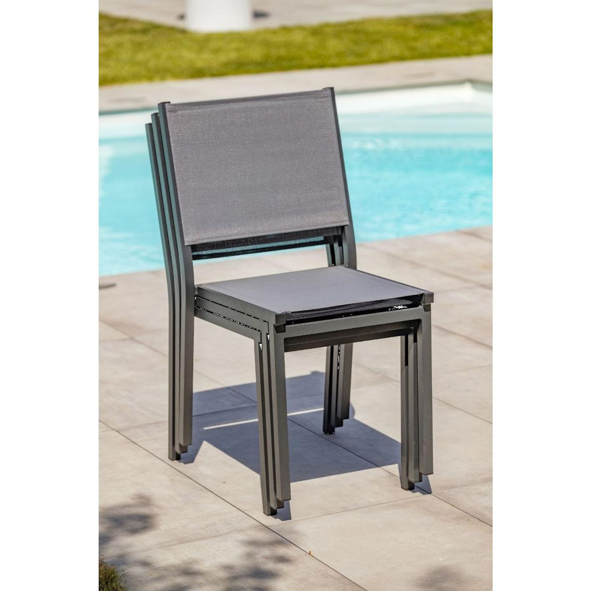 Paris Prix Lot de 2 Chaises de Jardin Empilables  Tolede  87cm Gris Anthracite