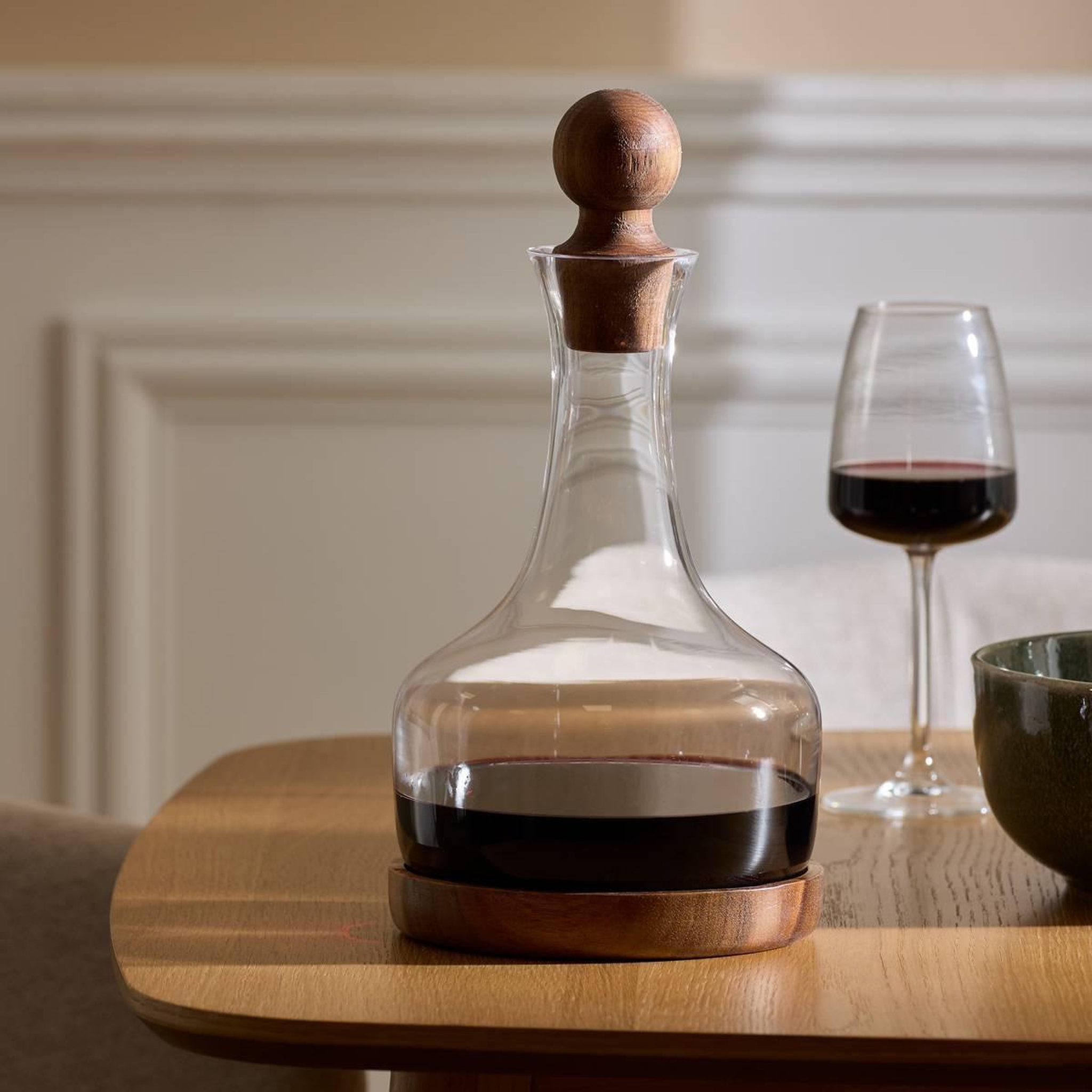 Voir la diapositive 5 : SECRET DE GOURMET Carafe Design en Verre  Jules  1,6L Transparent
