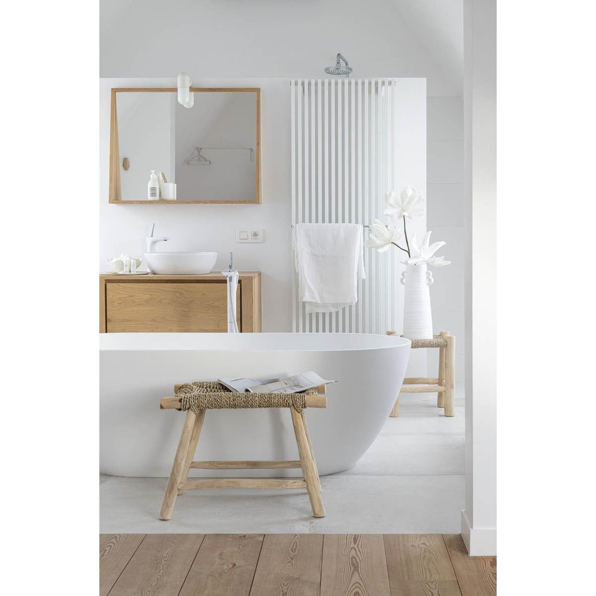 Voir la diapositive 4 : J-LINE Vase conique avec anses  russel  55cm blanc