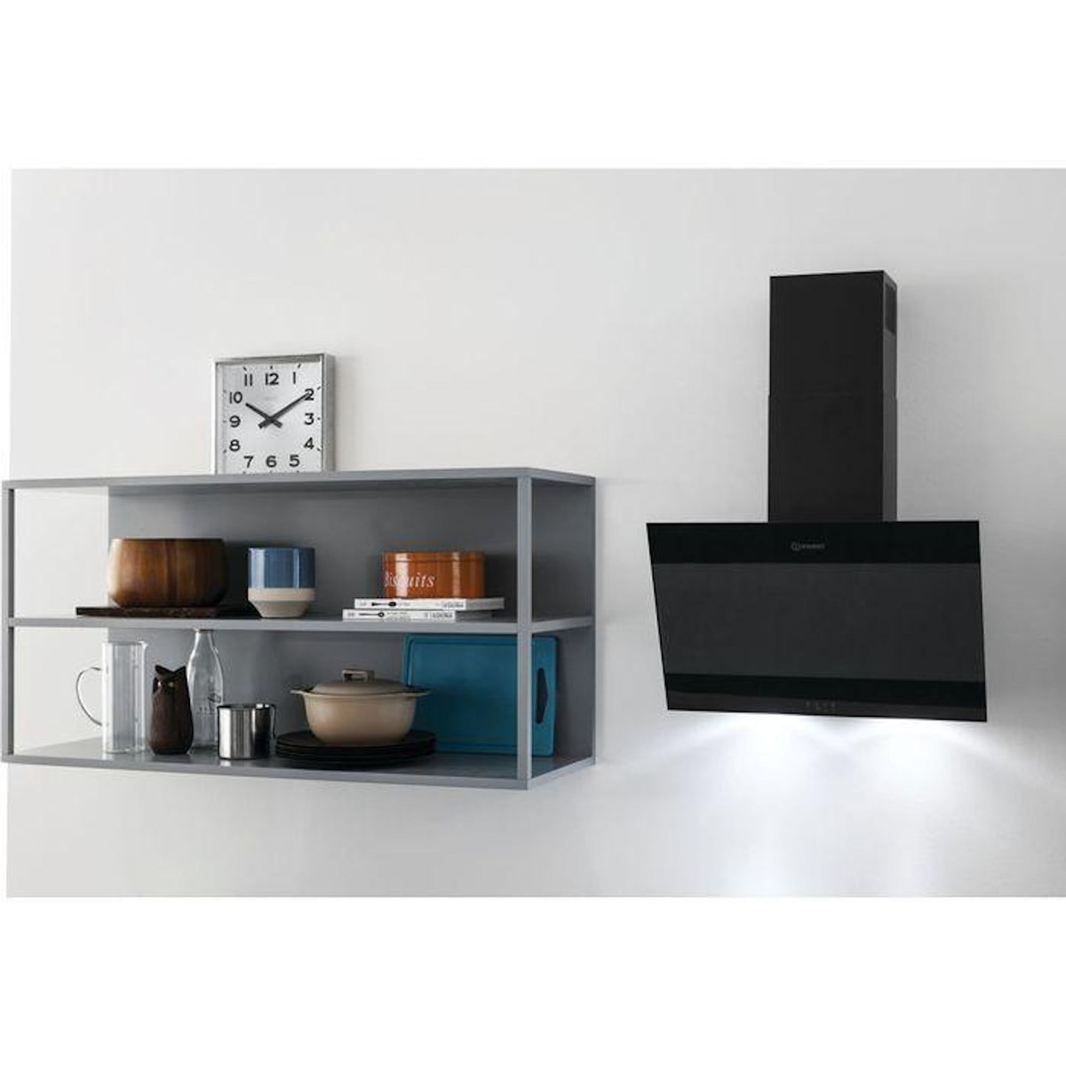 Indesit Hotte décorative inclinée 60cm 647m3/h noir - ihvp66lmk