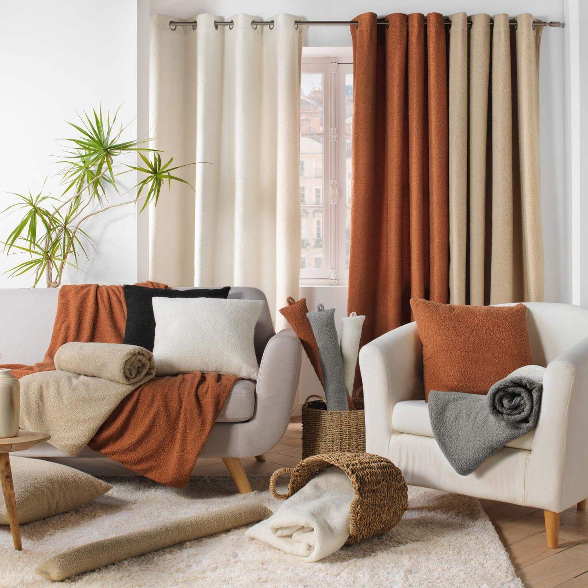 Voir la diapositive 6 : Douceur d'Intérieur Plaid bouclette  wooly  125x150cm gris