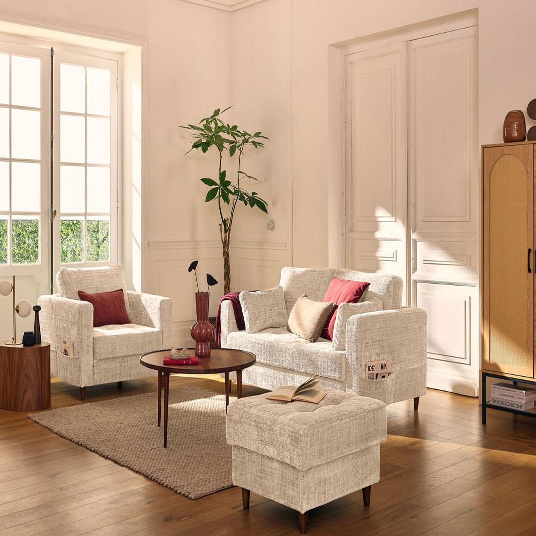 Voir la diapositive 4 : LISA DESIGN Anna - canapé droit 2 places avec poche en velours texturé