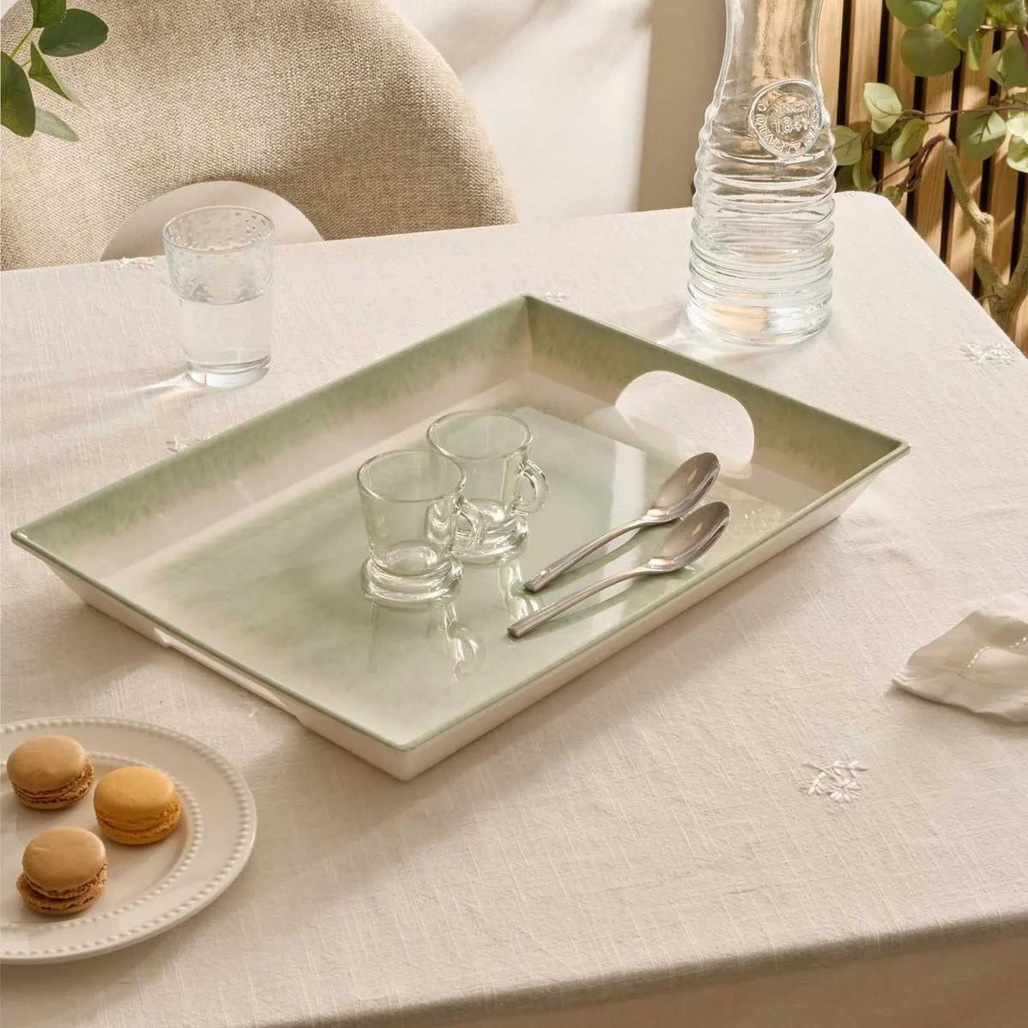 Voir la diapositive 2 : SECRET DE GOURMET Plateau de service en mélamine  clara  40cm vert