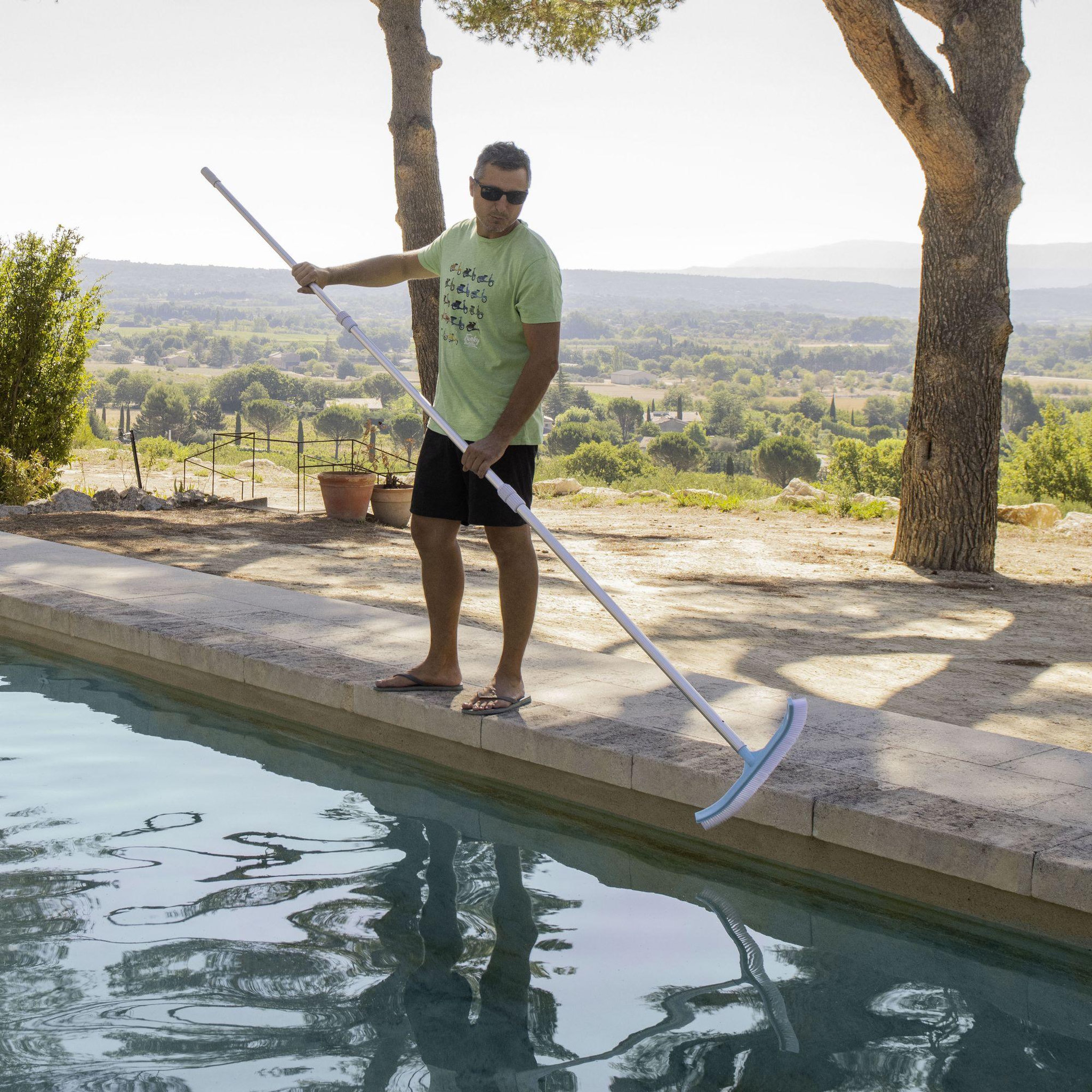 Voir la diapositive 3 : WERKAPRO Brosse 46 cm WERKA PRO pour piscine