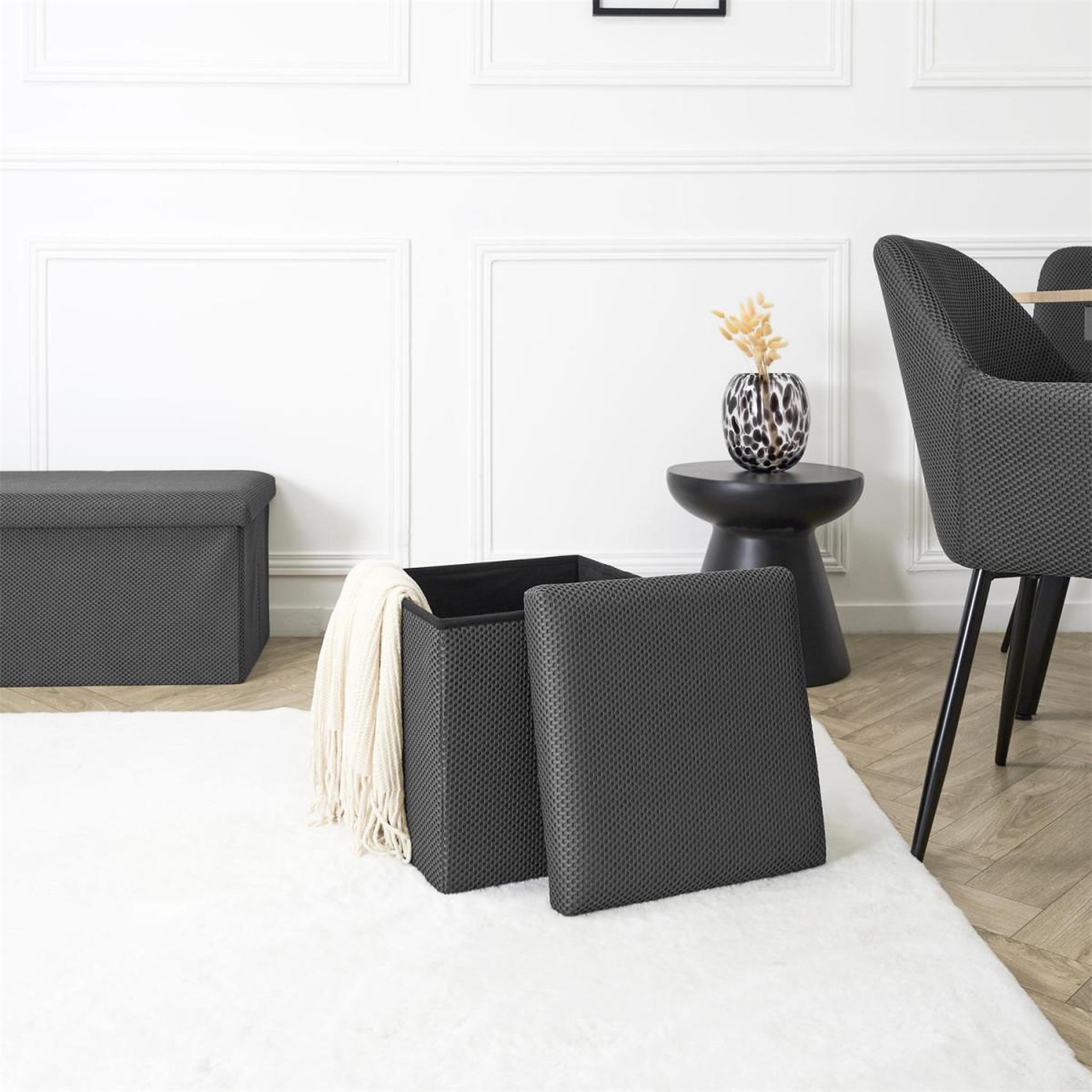 Voir la diapositive 6 : The Home Deco Factory Pouf coffre pliable  atome  38cm gris