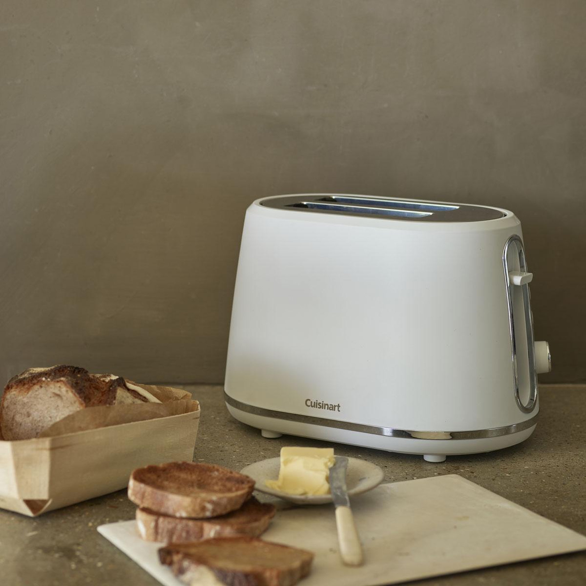 Voir la diapositive 2 : Cuisinart Grille-pains 2 fentes 1800w - cpt780we