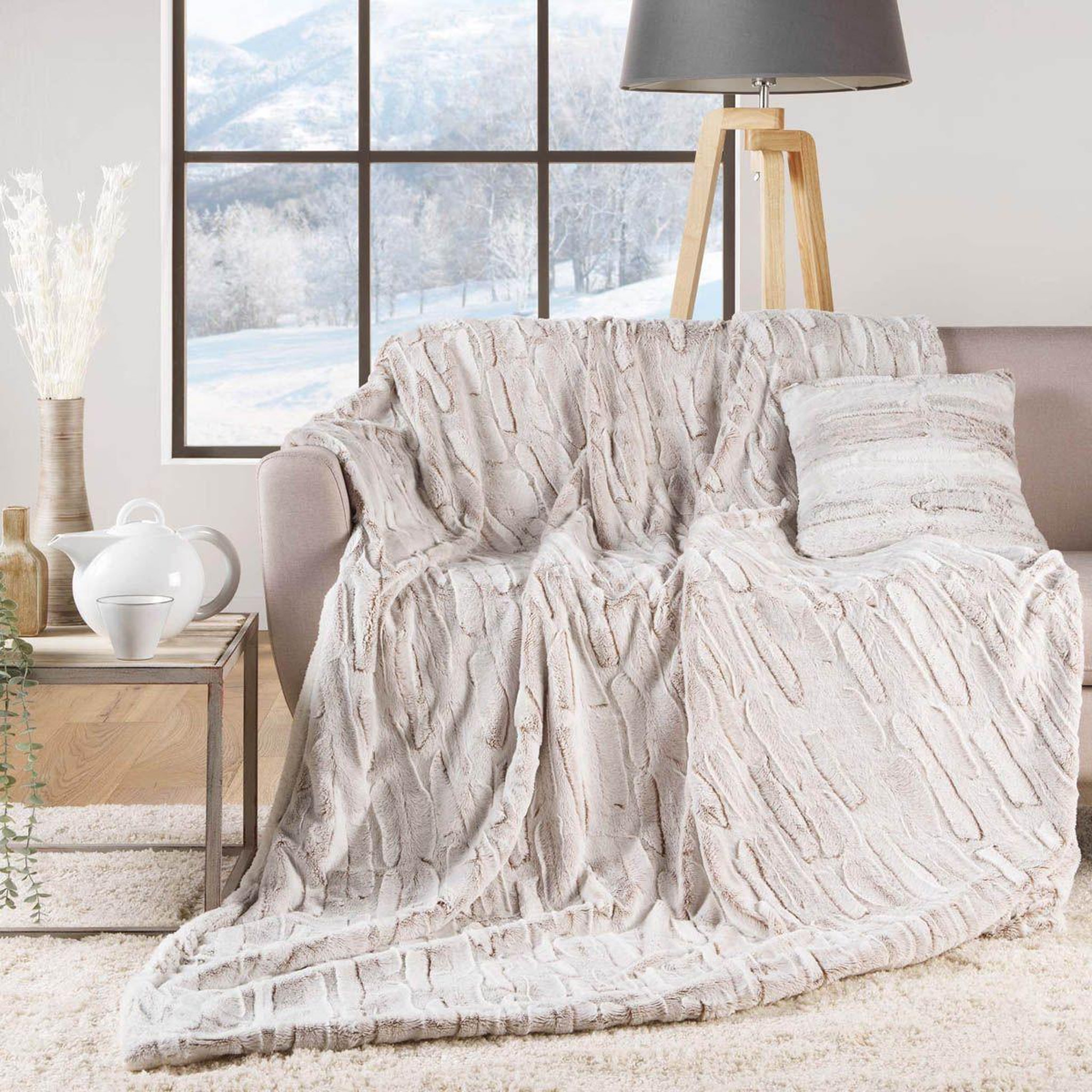 Voir la diapositive 4 : Douceur d'Intérieur Plaid imitation fourrure  lynx  180x220cm naturel