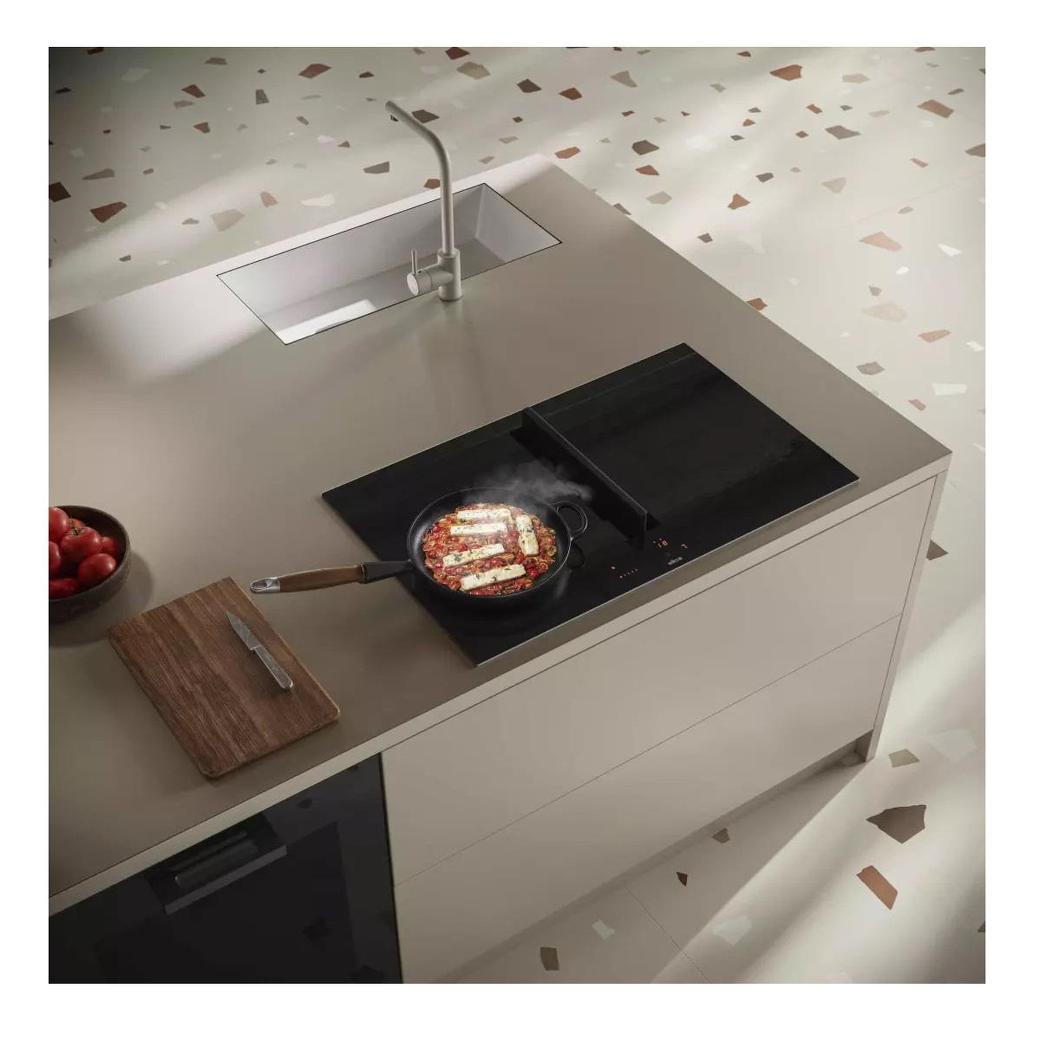 Voir la diapositive 3 : ELICA Table de cuisson aspirante induction 83cm 4 feux 7400w - prf0201847