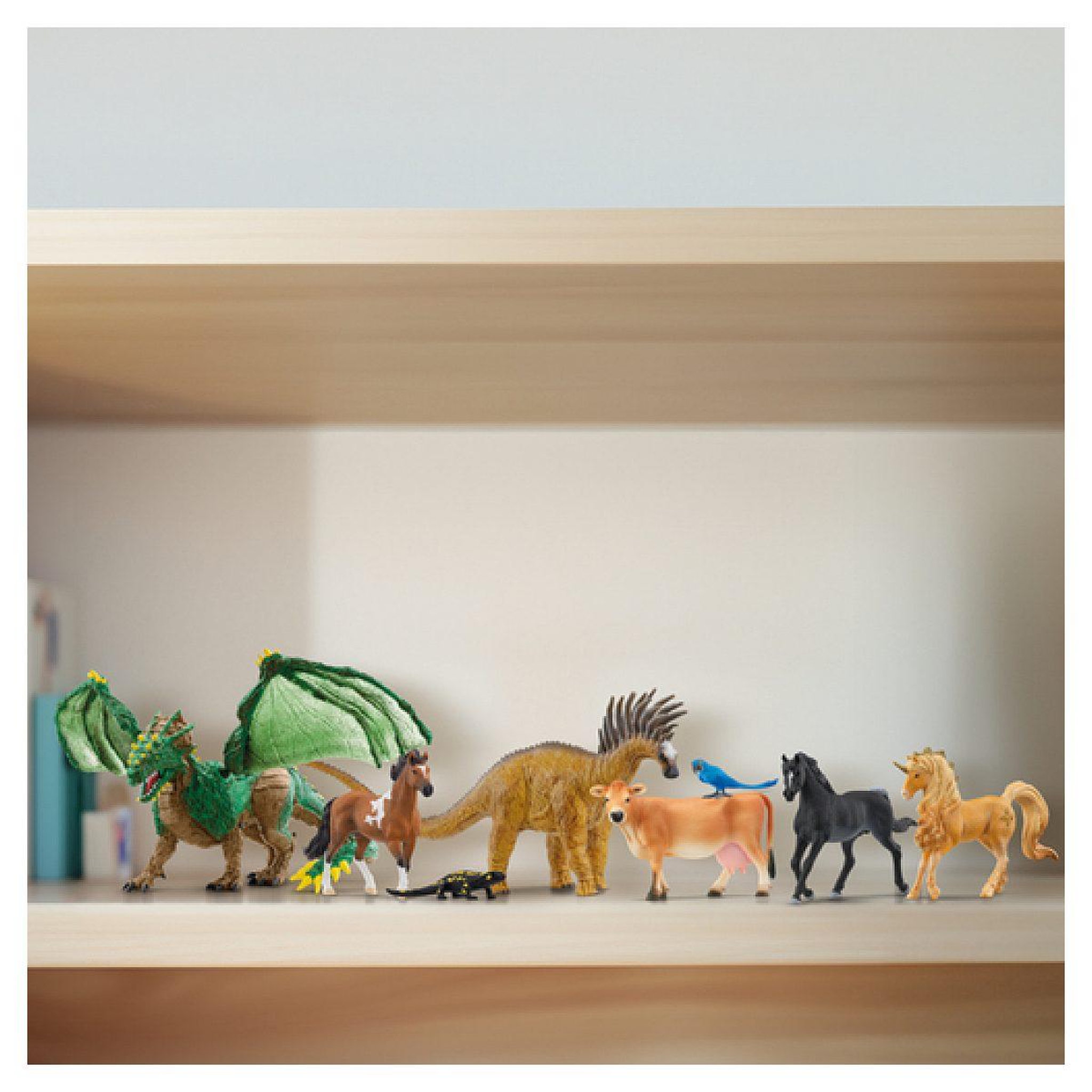 Voir la diapositive 5 : Schleich 70822 etalon licorne apollon