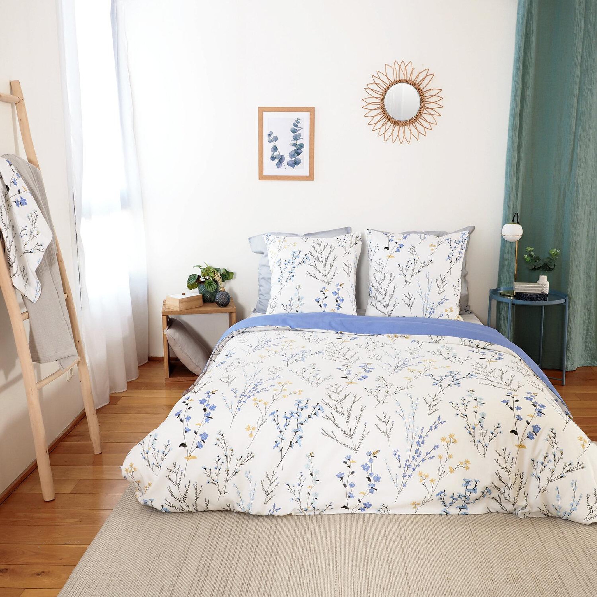 Home collection Parure housse de couette 100% satin de coton 78fils fanille. Coloris disponibles : Bleu