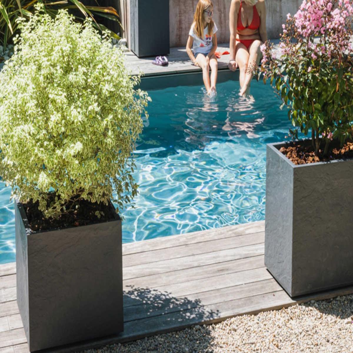 Eda Jardinière carrée Volcania effet pierre 49,5 x 49,5 x 49,5 cm - 57 L - Gris anthracite - Eda