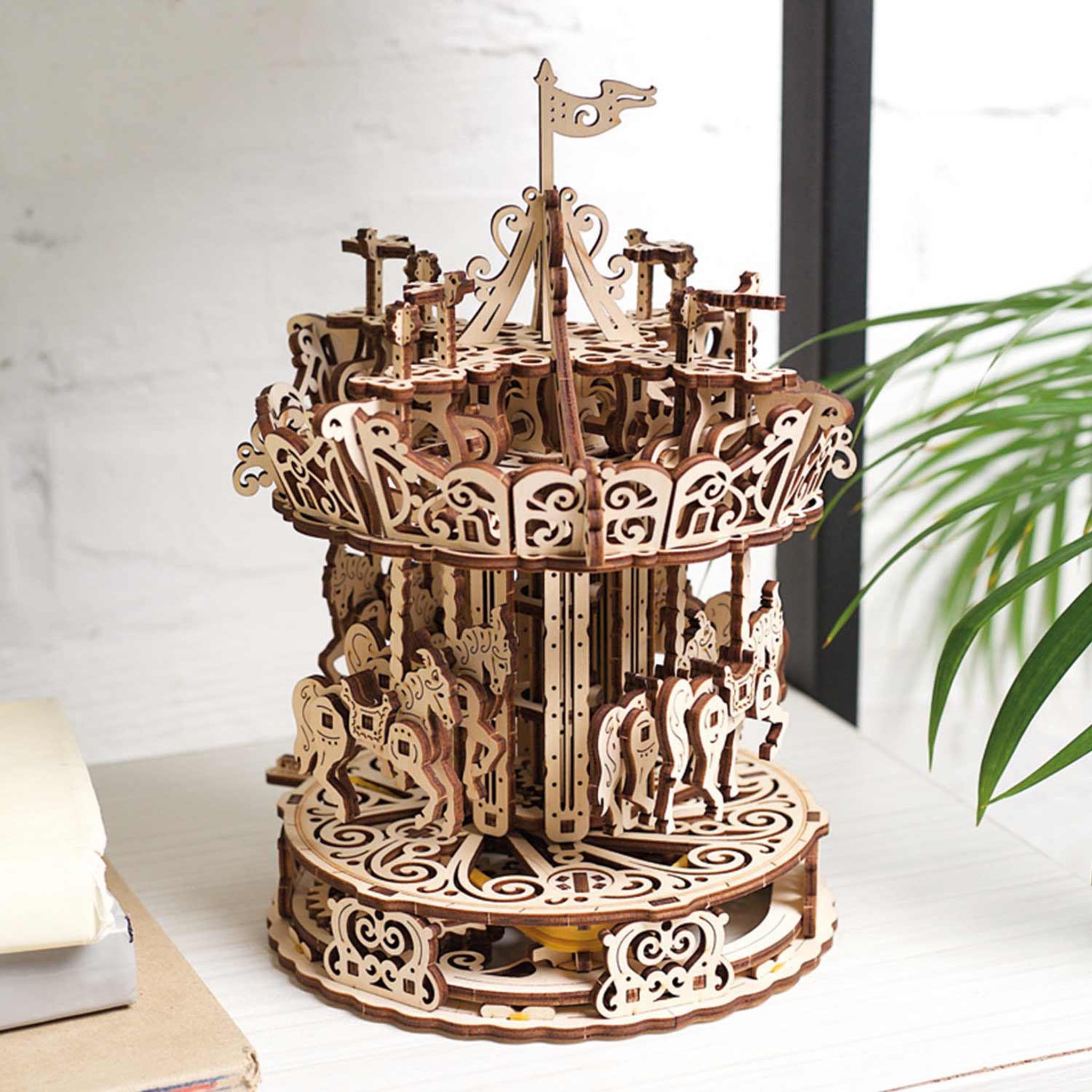 Voir la diapositive 3 : Graine créative Maquette En Bois 3D - Carrousel 26 Cm