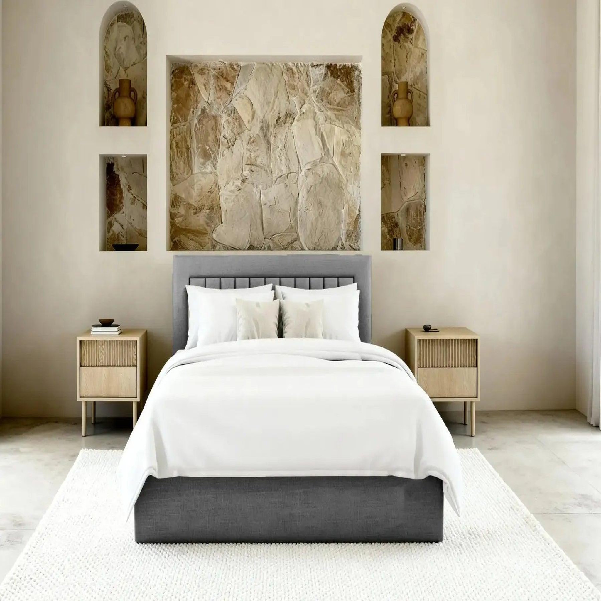 Voir la diapositive 3 : CASANOVA PARIS Camille - lit coffre tissu velours