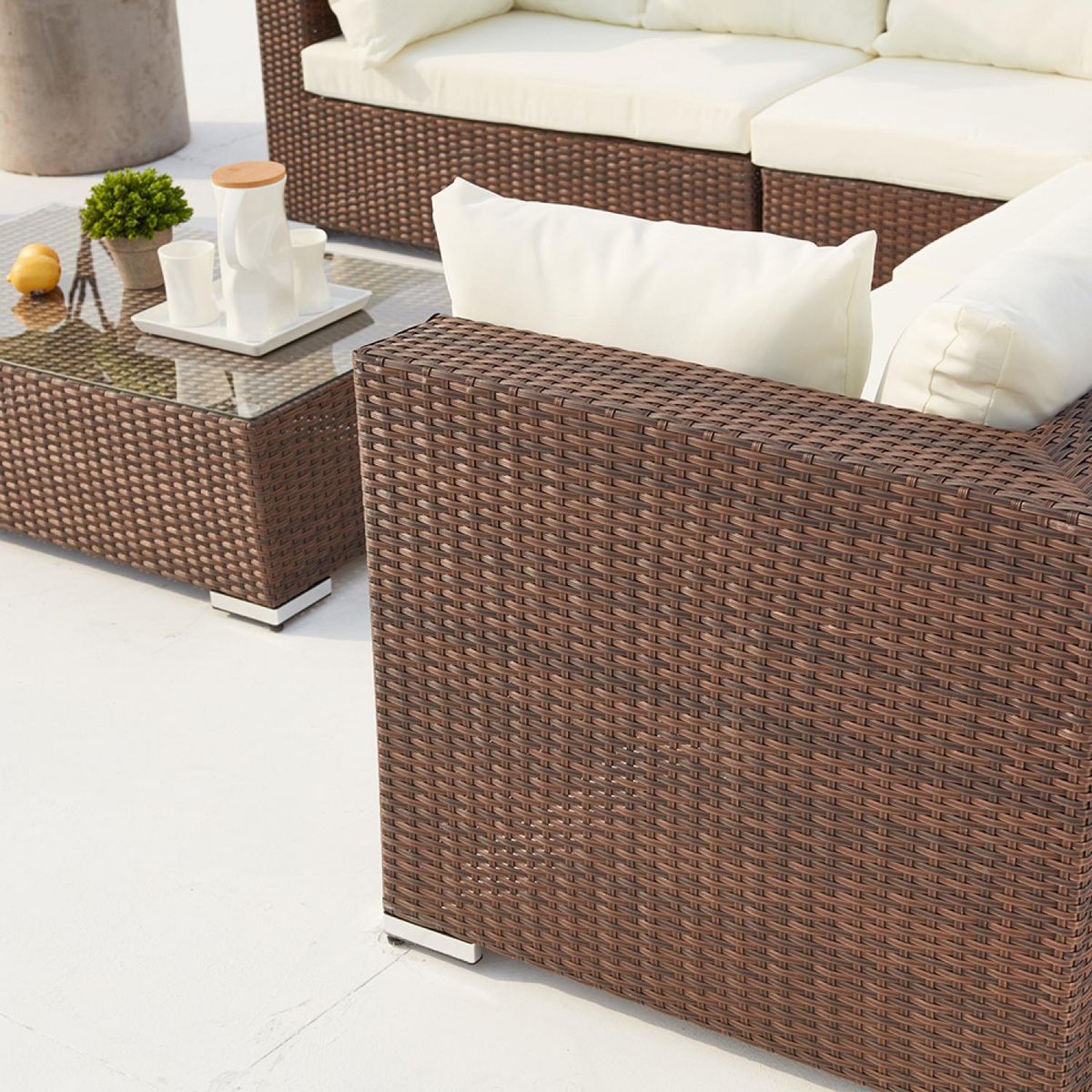 CONCEPT USINE Salon de jardin modulable 13-14 places en résine tressée marron et blanc STALLA
