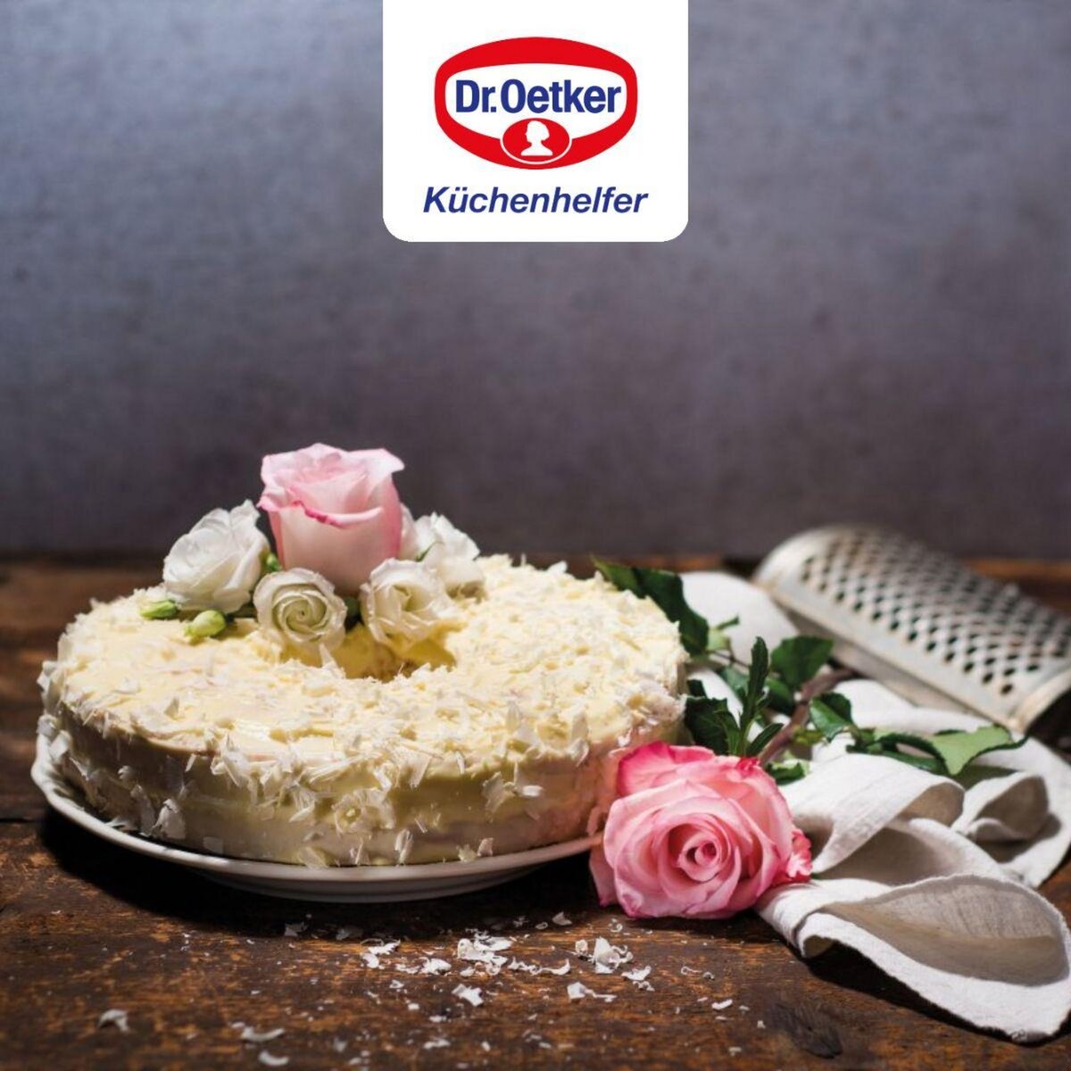 DR.OETKER Moule à manqué à charnière avec fond à savarin 26 cm Dr Oetker Back-Trend