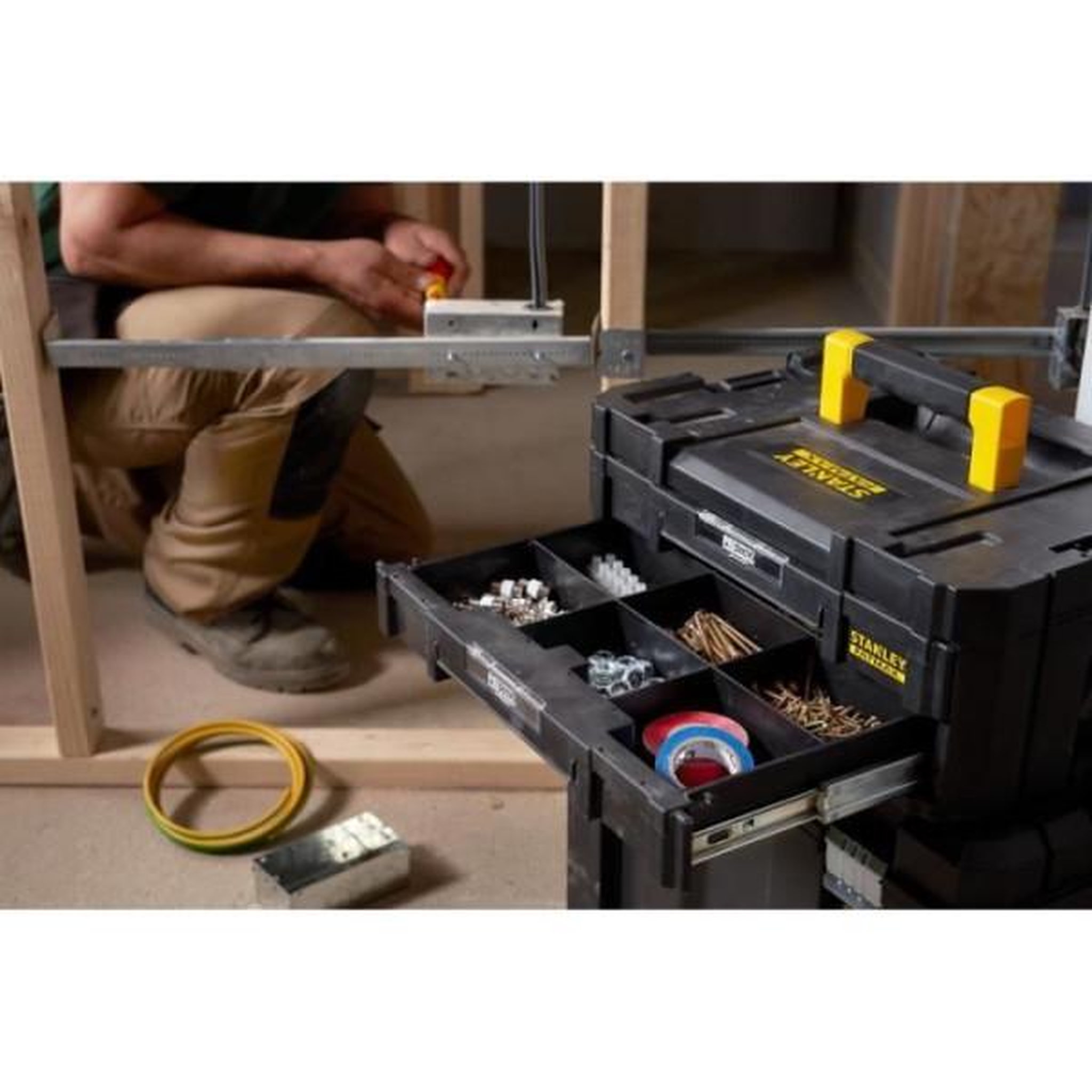 Voir la diapositive 3 : Stanley Mallette grand volume avec porte-outils tstak-fatmax stanley 23l - 44 x 33,17 x 32,61 cm - fmst1-71971