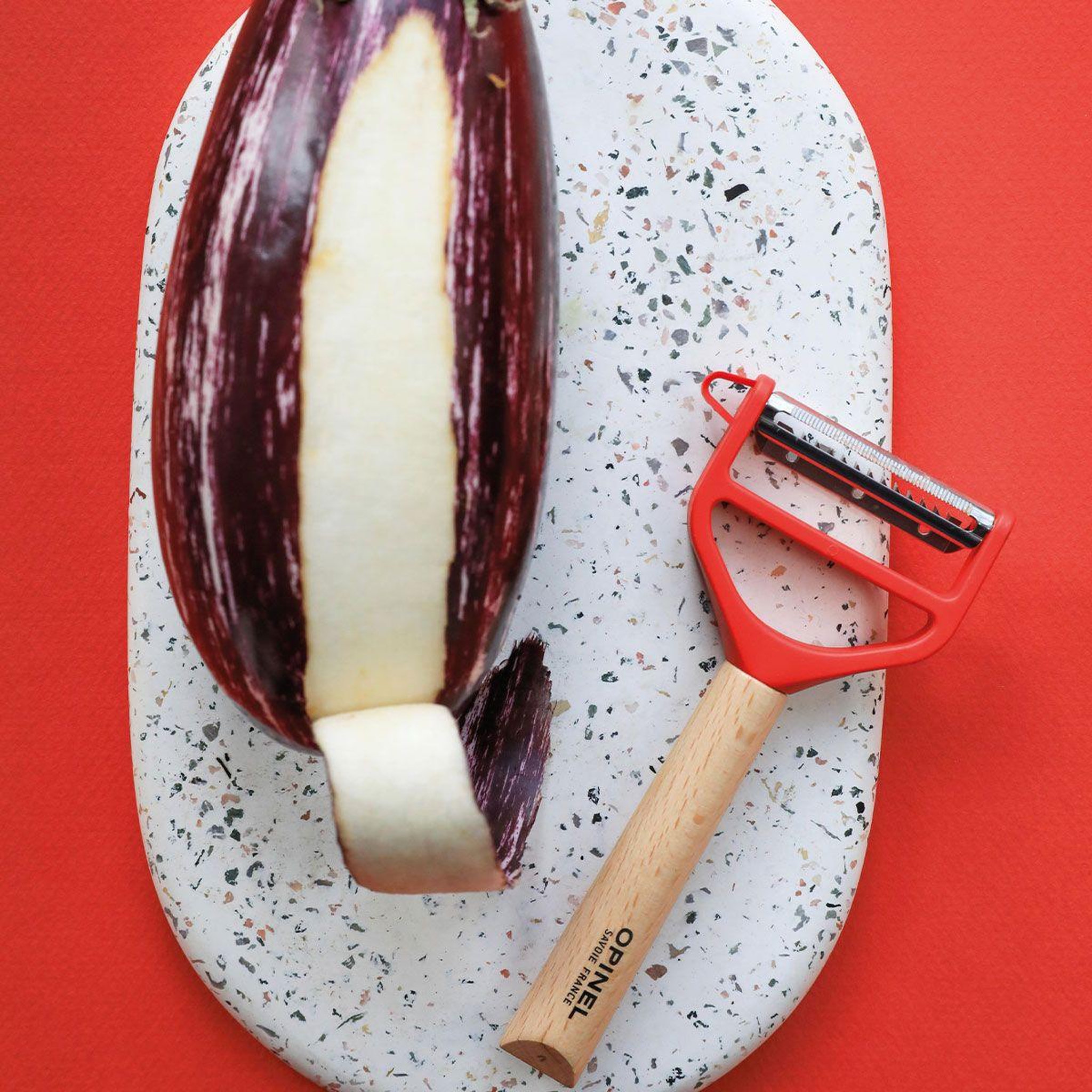 Voir la diapositive 4 : Opinel Eplucheur Tduo bois rouge