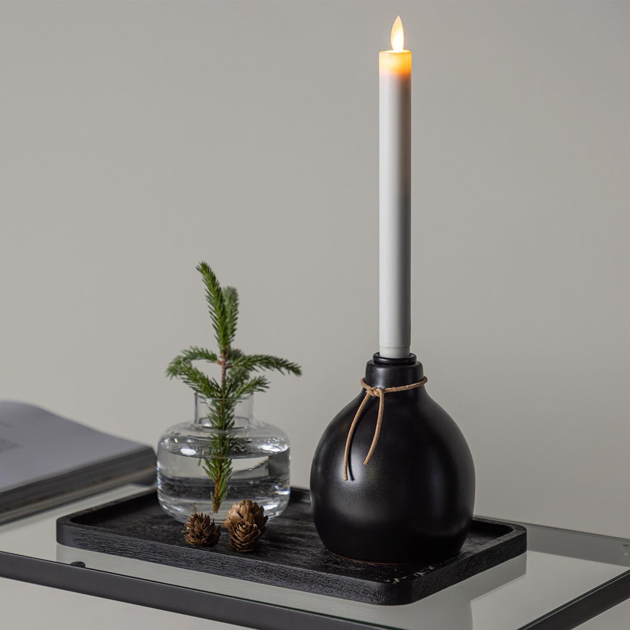 Voir la diapositive 5 : Paris Prix Bougeoir design à led  ulricehamn  12cm noir